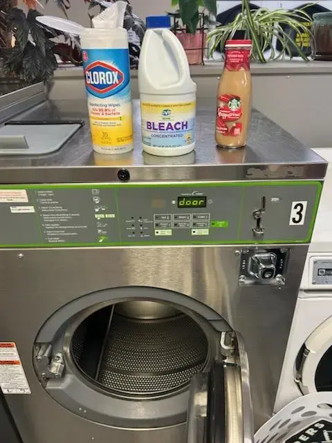 Lolo Wash and Dry - Image 15