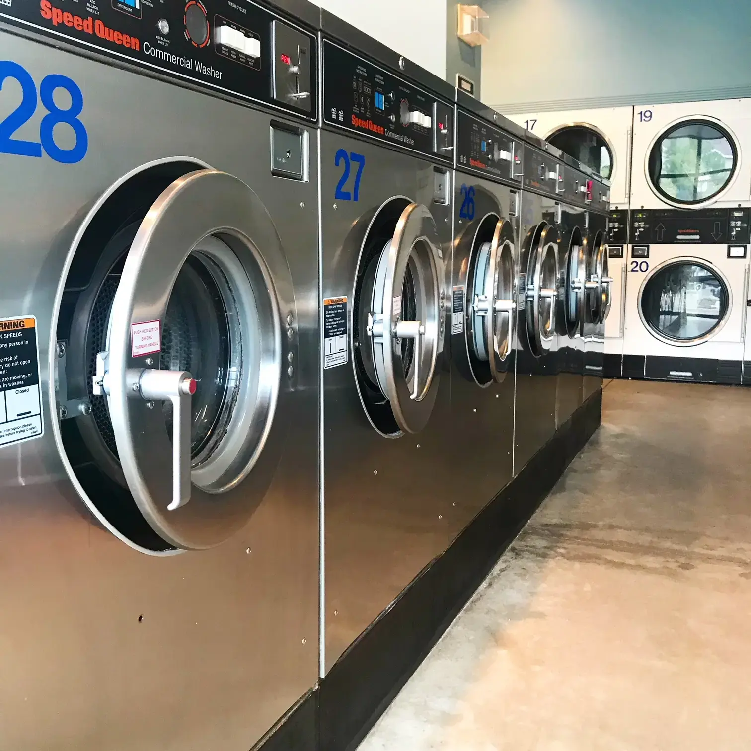 Lolo's Laundry Services - Image 15