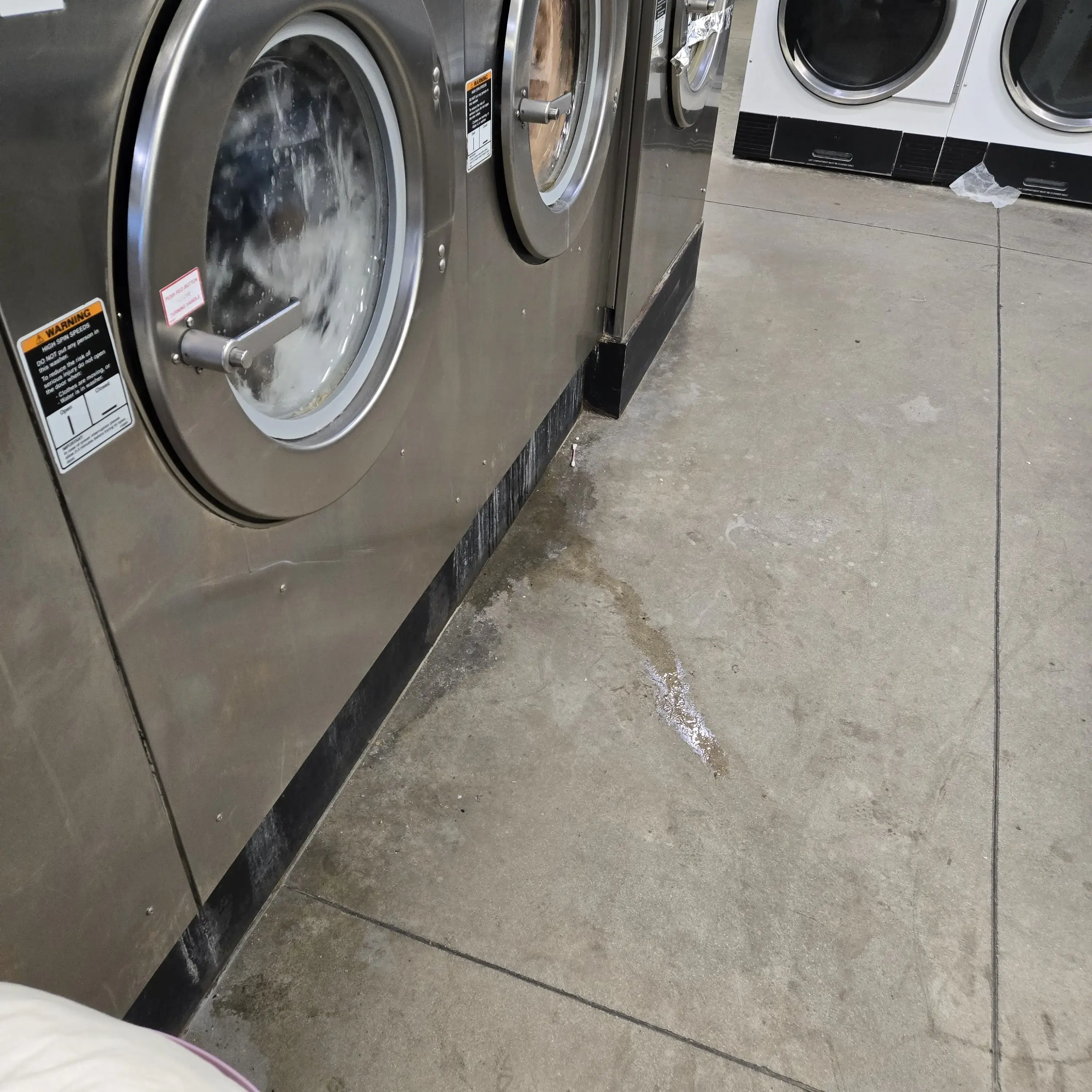 Lolo's Laundry Services - Image 8