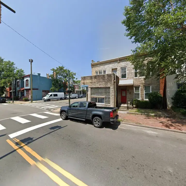 Lombardy Coin Laundry thumbnail 19