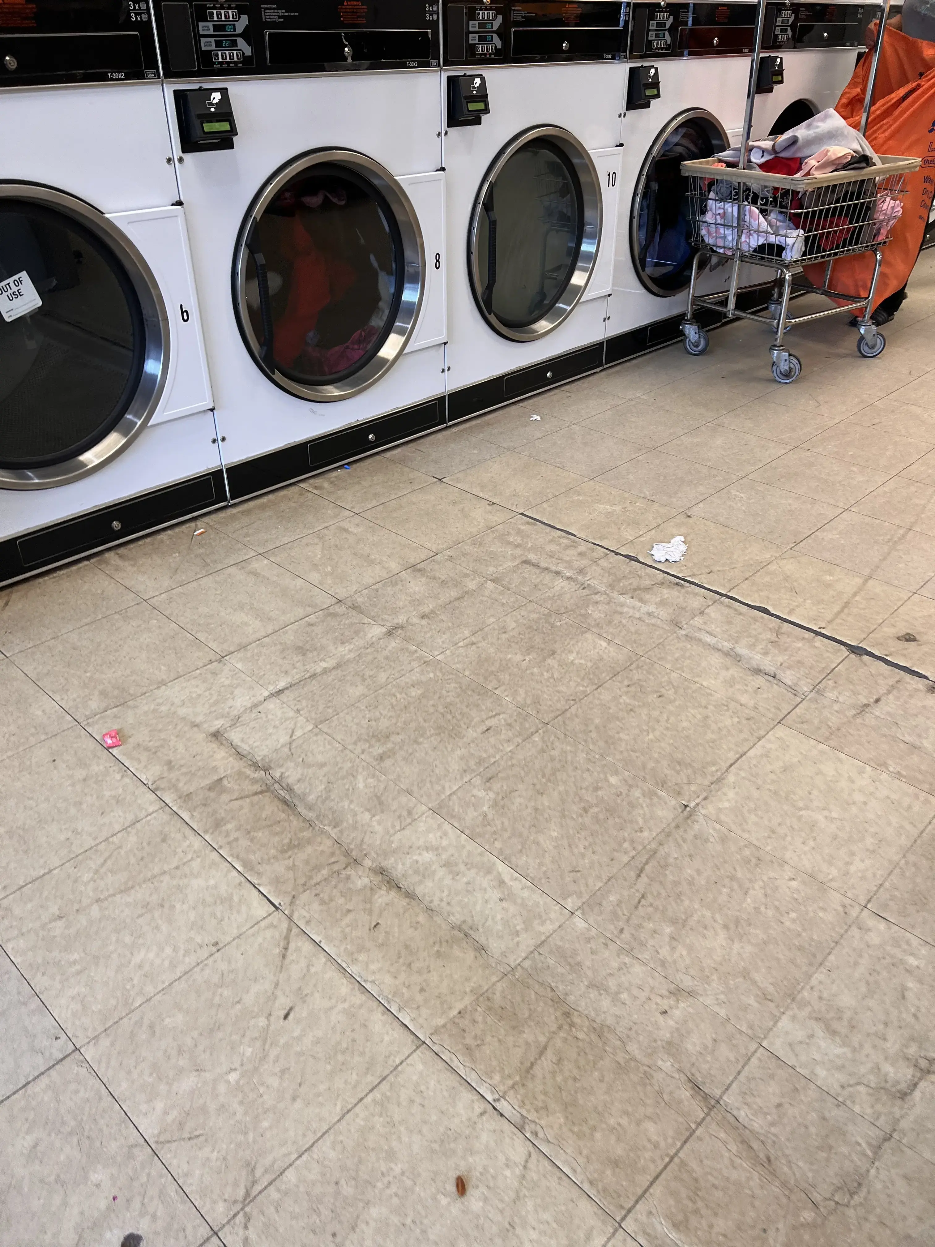Longfellow Plaza Laundry thumbnail 17
