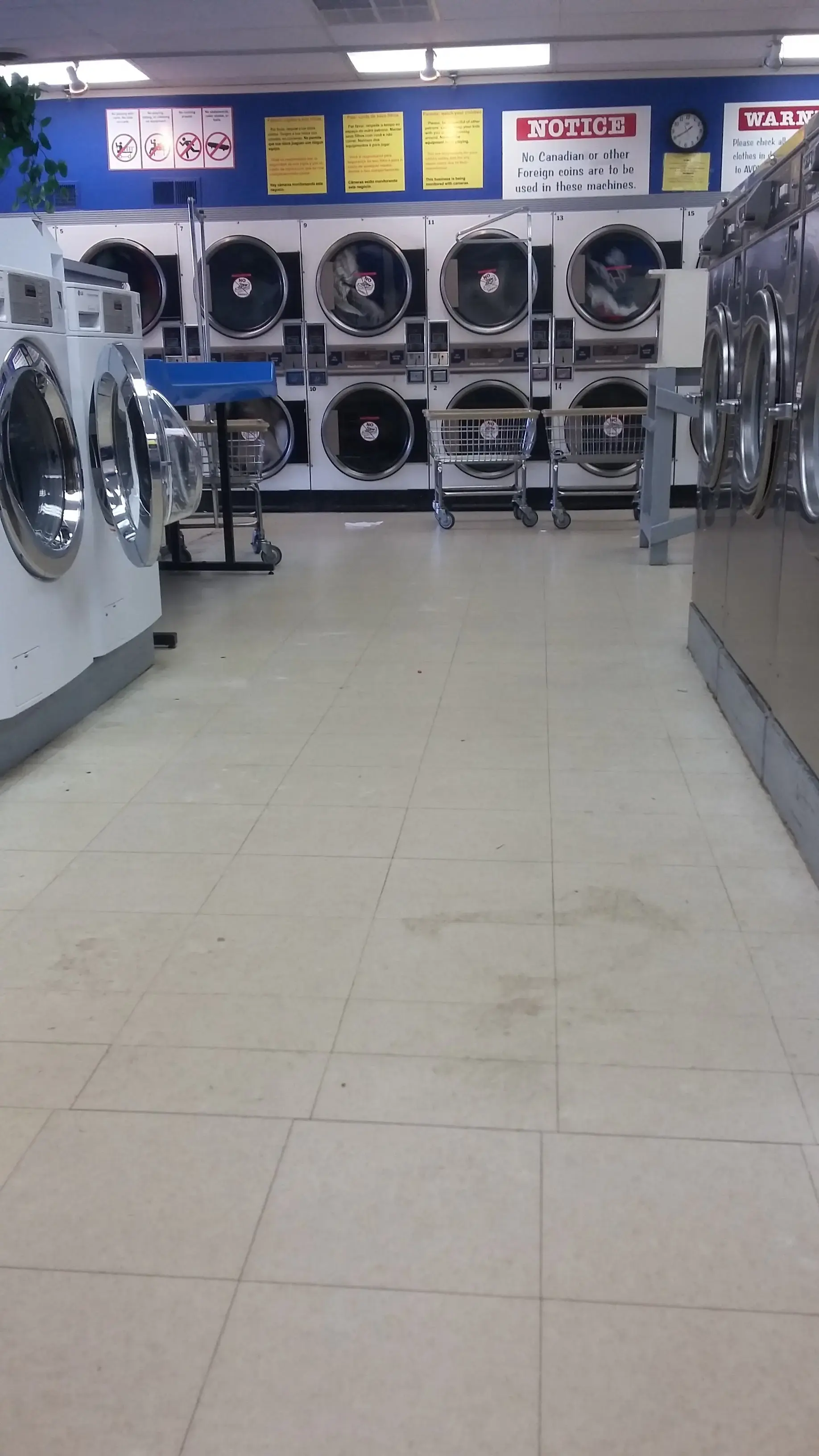 Longfellow Plaza Laundry thumbnail 11