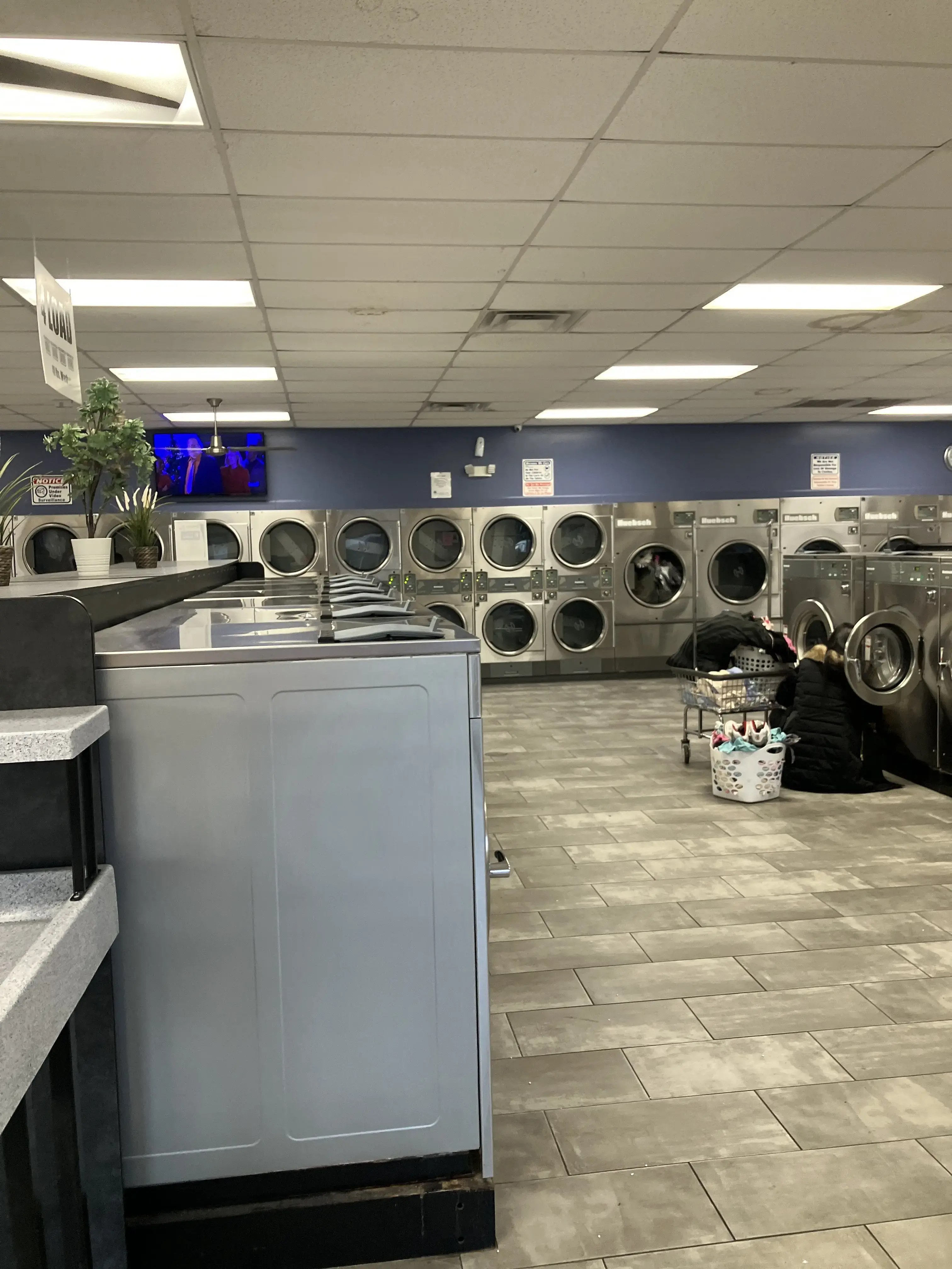 Loose Change Coin Laundry - Image 1