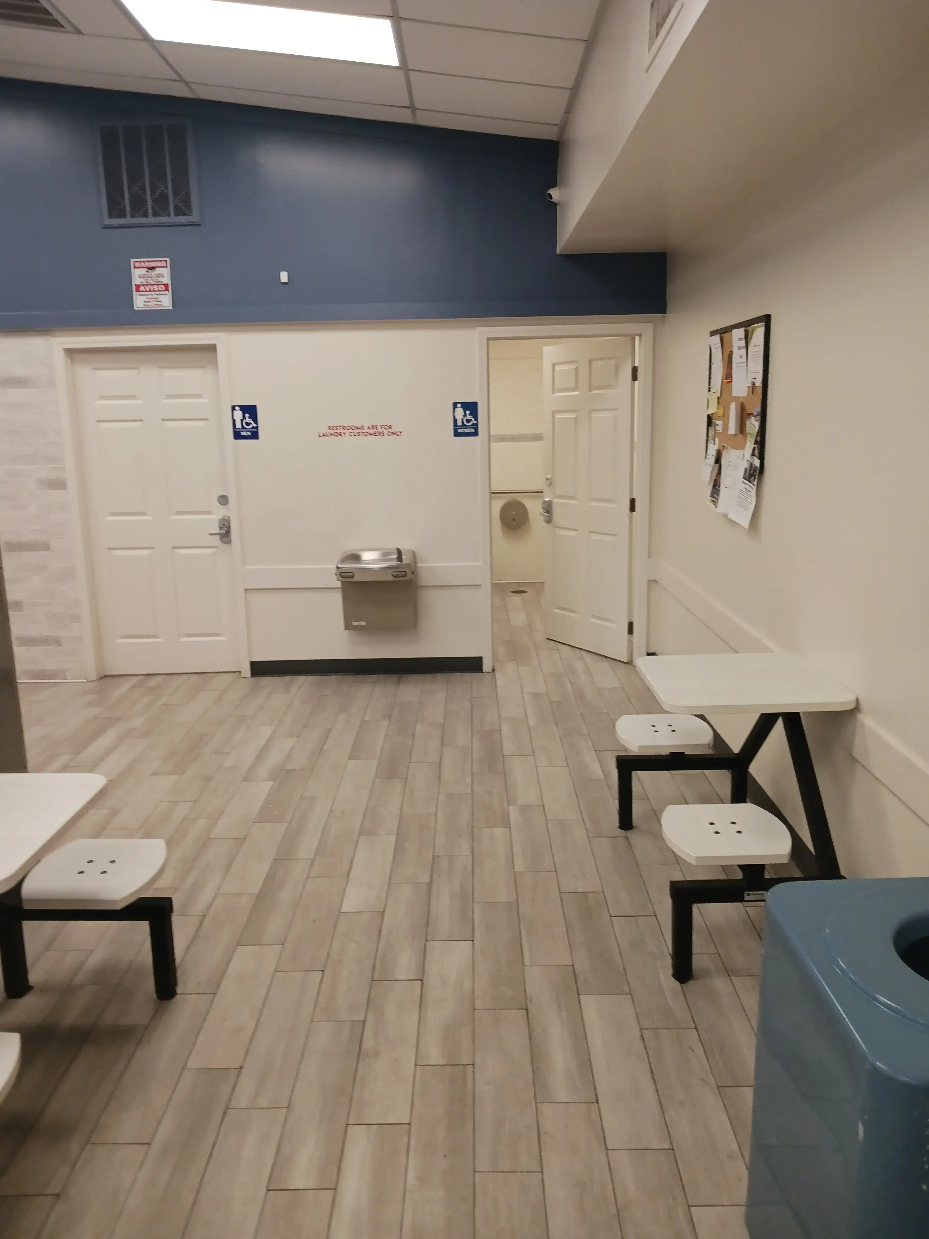 Loose Change Coin Laundry - Image 15