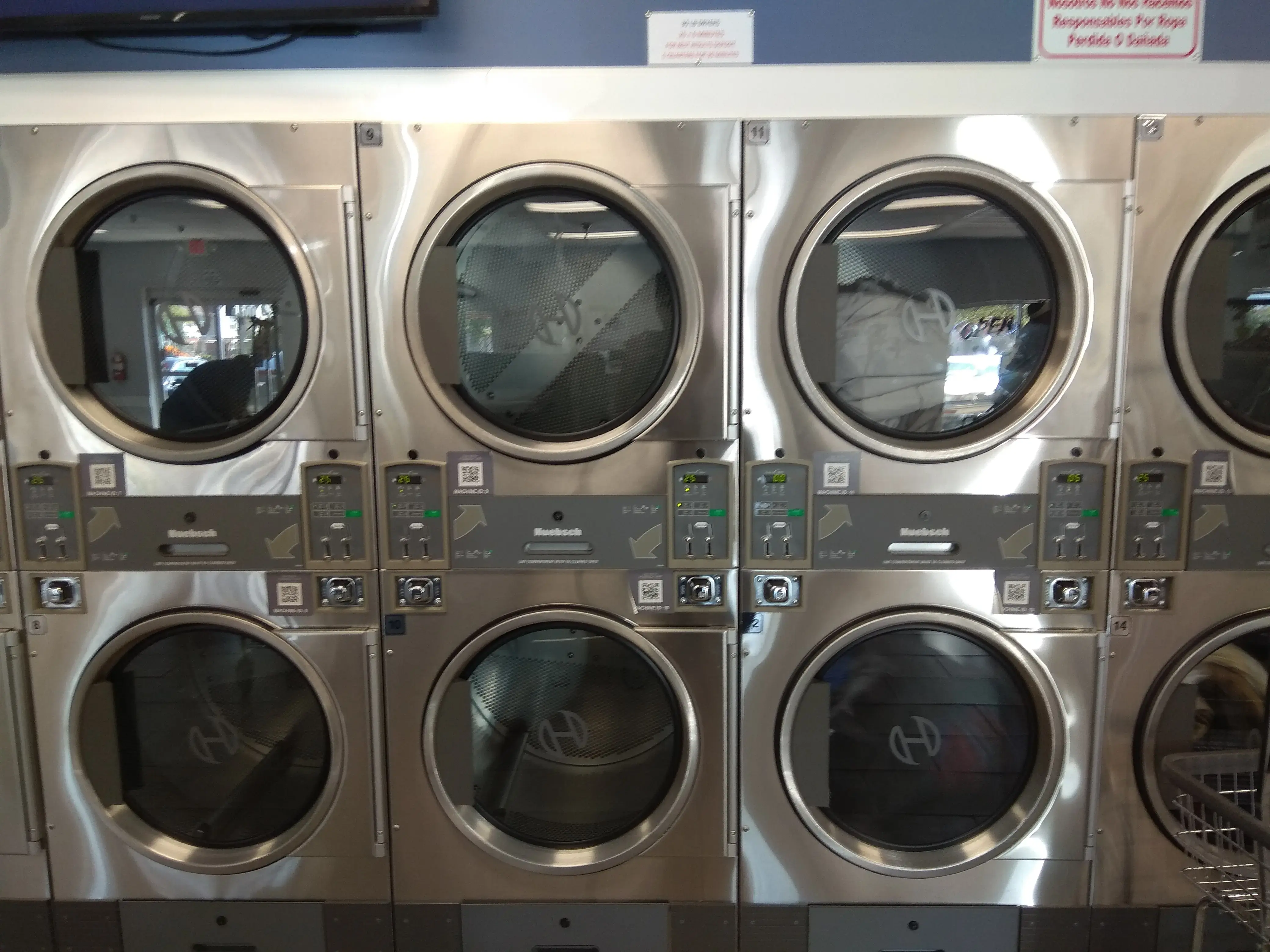 Loose Change Coin Laundry thumbnail 17