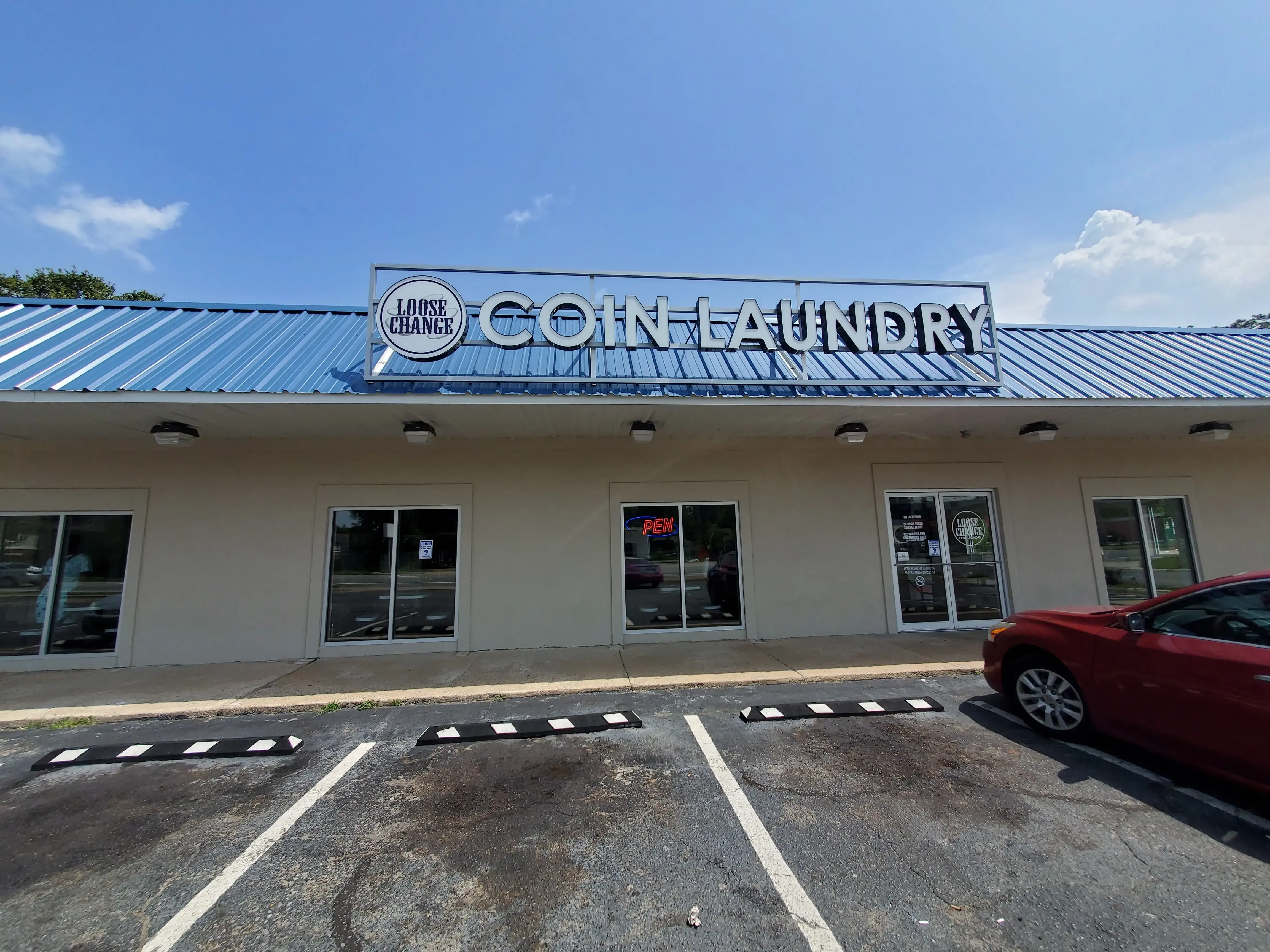 Loose Change Coin Laundry thumbnail 2