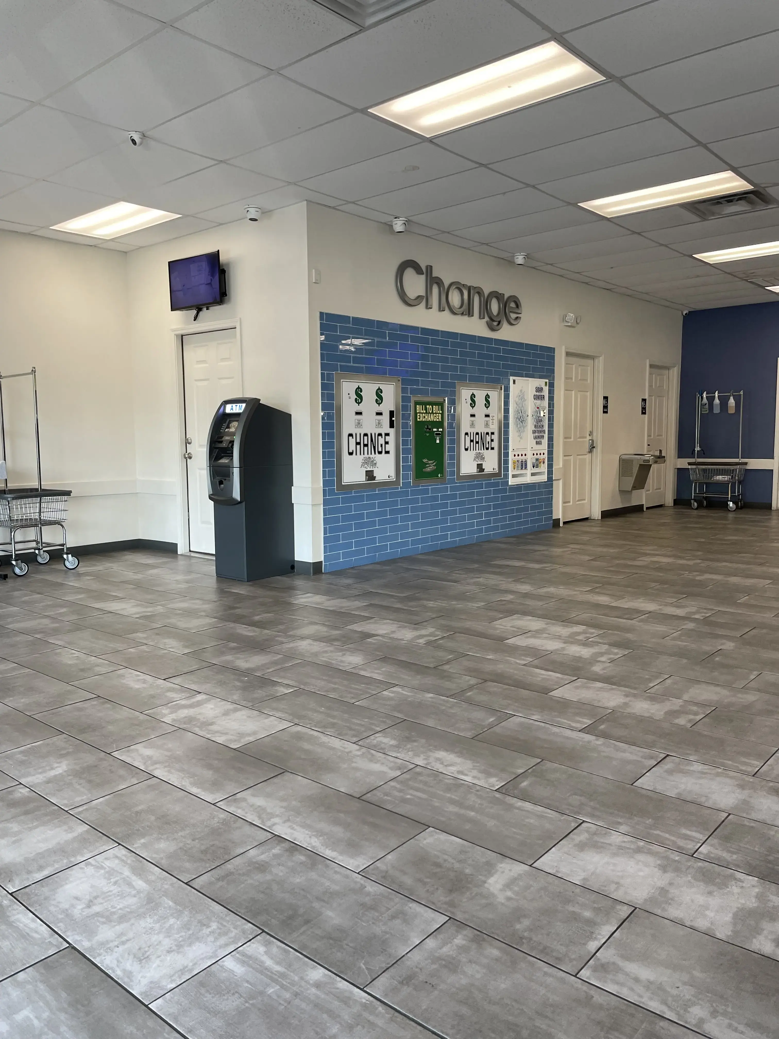 Loose Change Coin Laundry - Image 18