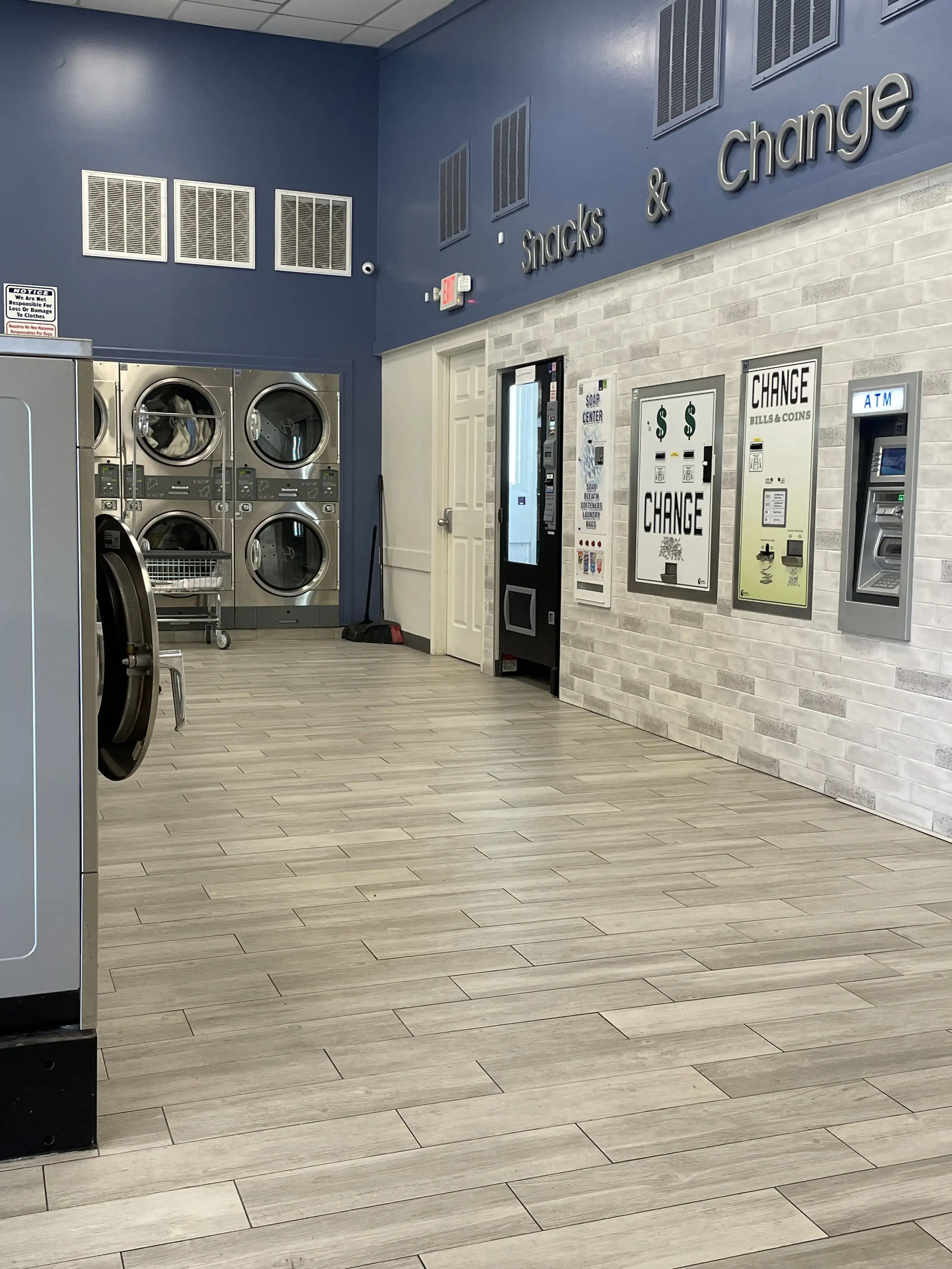 Loose Change Coin Laundry thumbnail 6