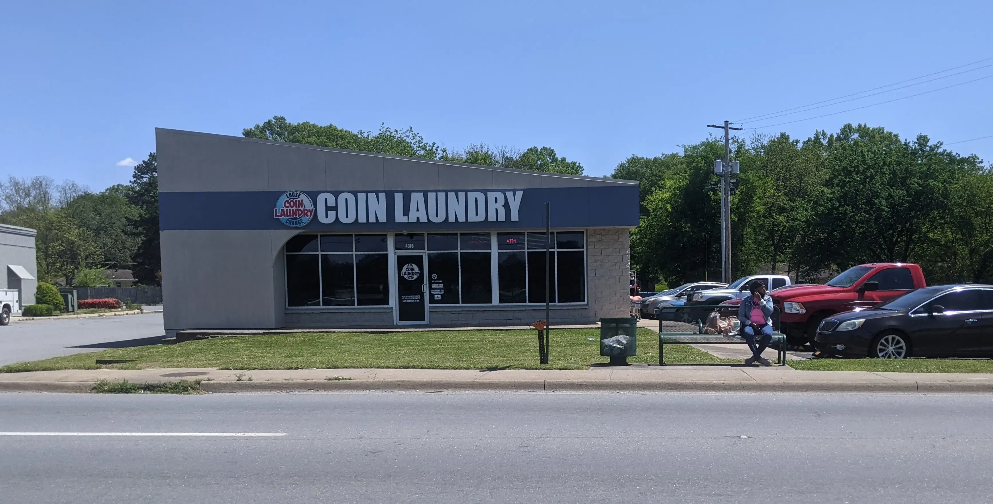 Loose Change Coin Laundry thumbnail 5