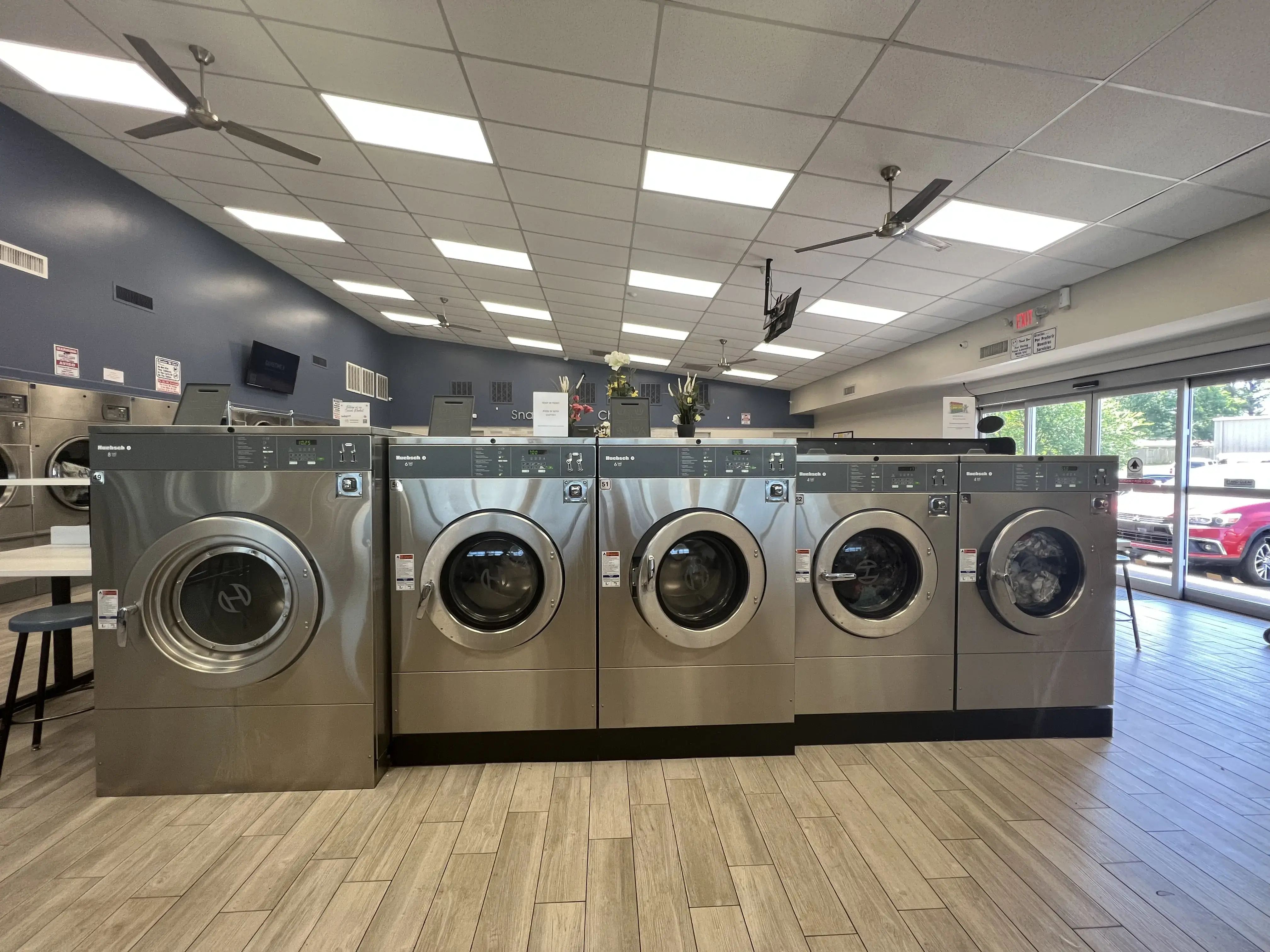 Loose Change Coin Laundry - Image 1
