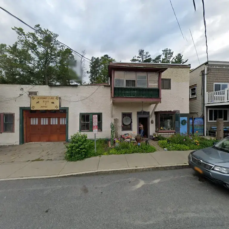 Lorraine’s Lakeside Laundry - Image 8