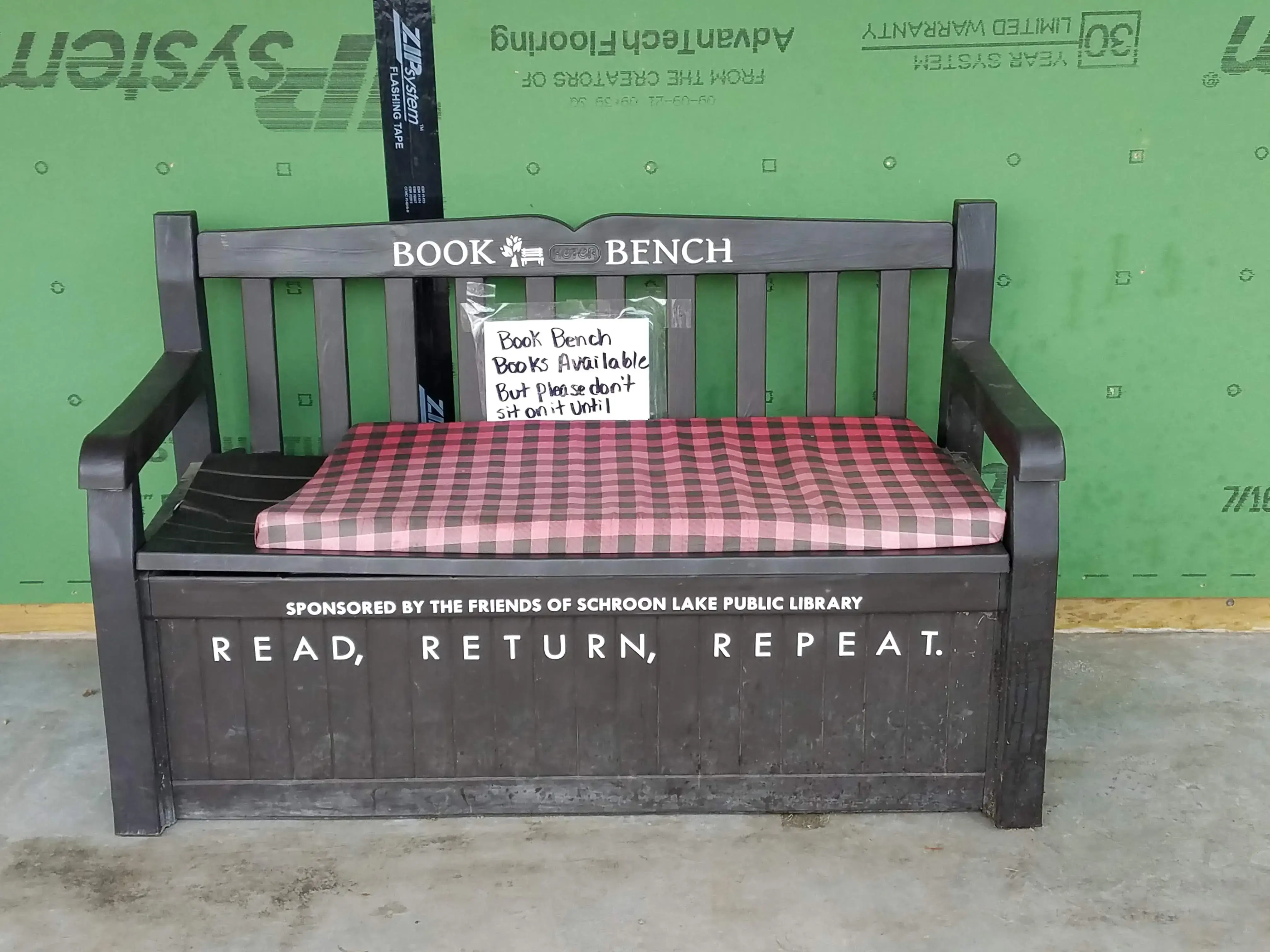 Lorraine’s Lakeside Laundry thumbnail 5