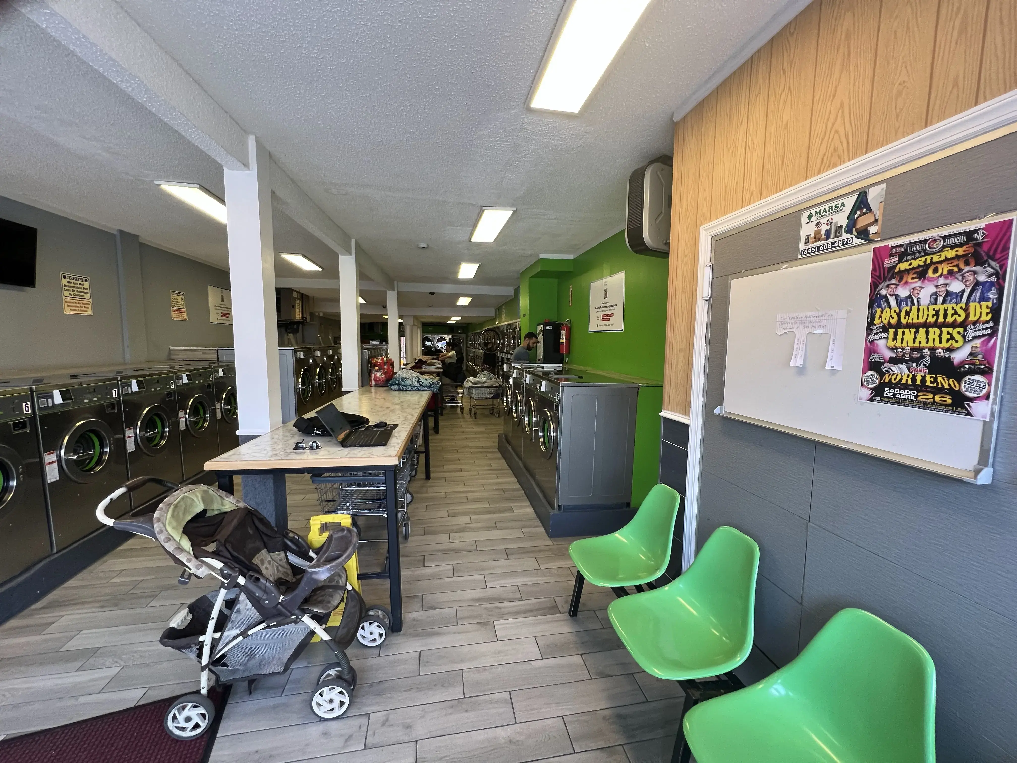 Los Primos Laundromat - Image 6