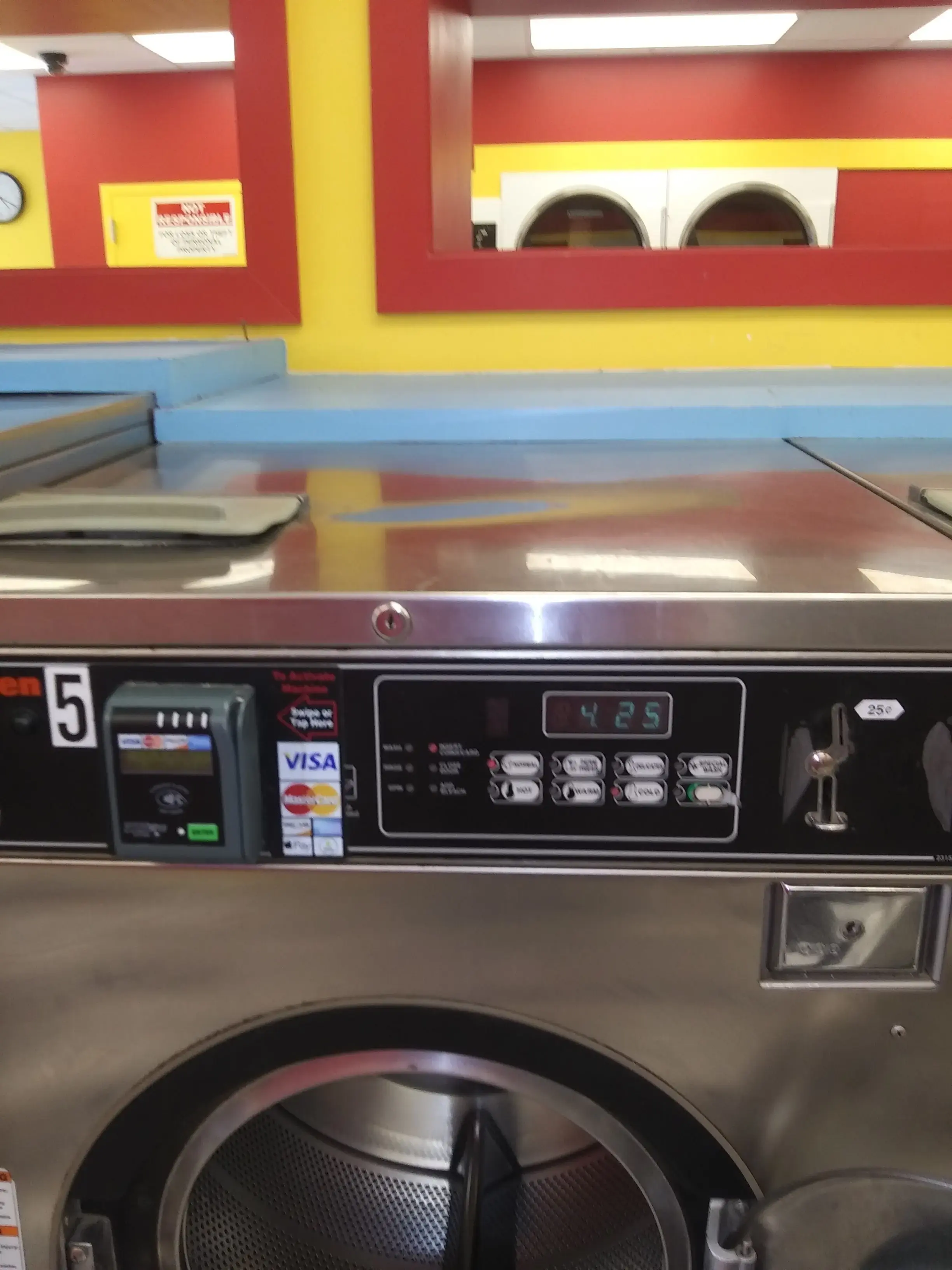 Lost Sock Coin-Laundry - Abingdon thumbnail 3