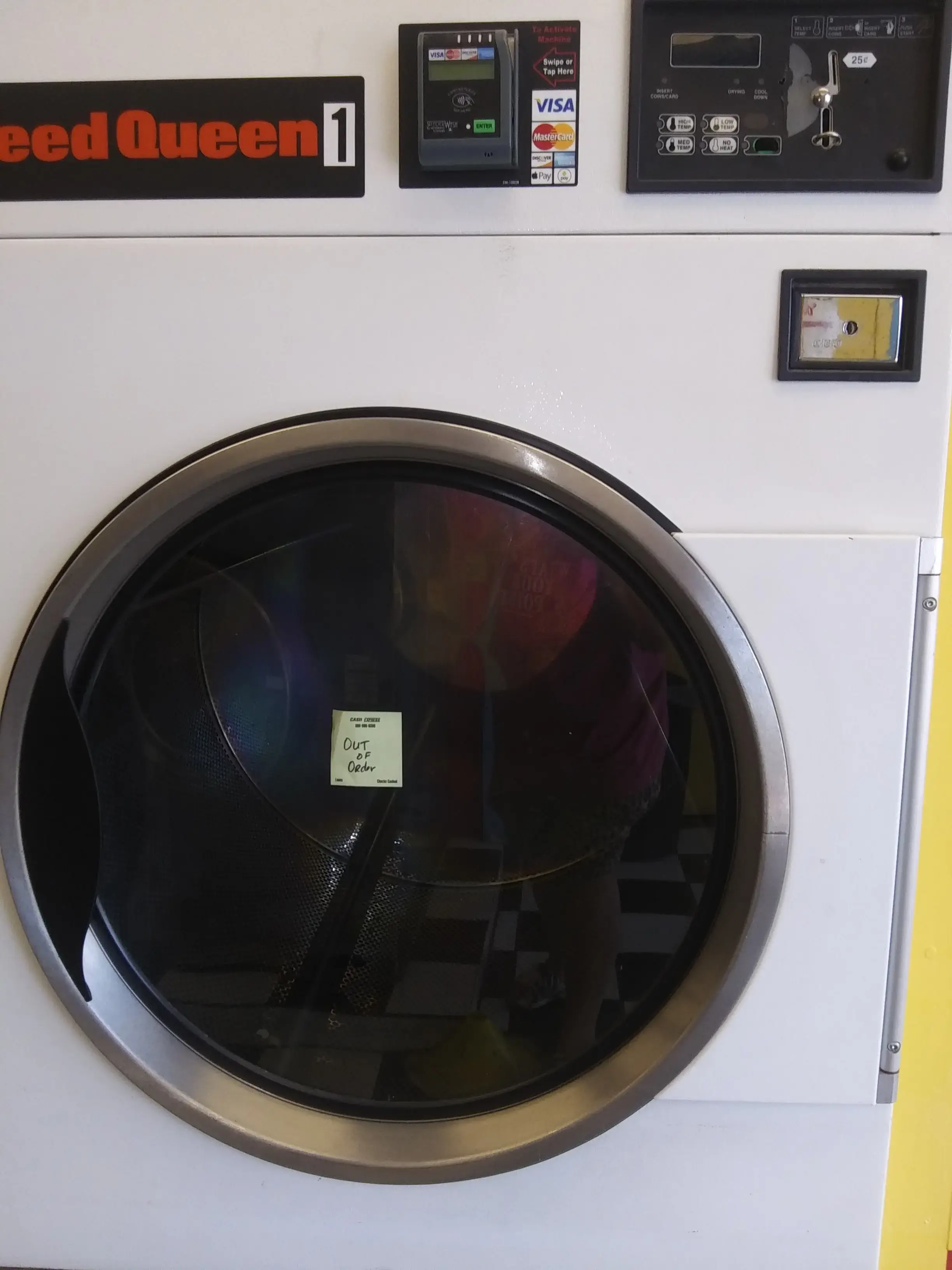 Lost Sock Coin-Laundry - Abingdon - Image 9