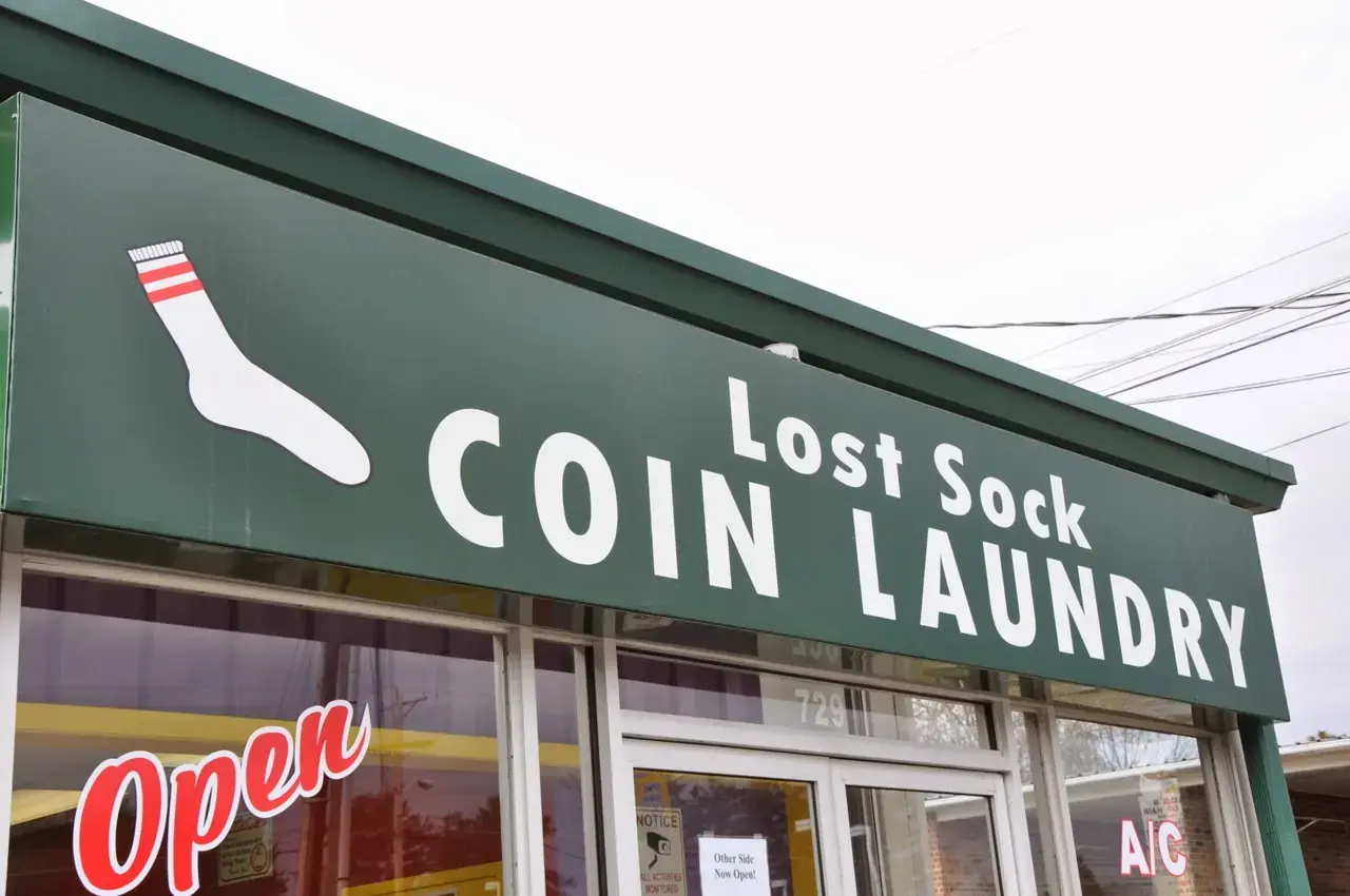 Lost Sock Coin-Laundry - Abingdon thumbnail 4