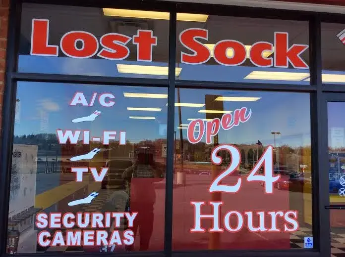 Lost Sock Coin Laundry - Glade Spring - Image 2