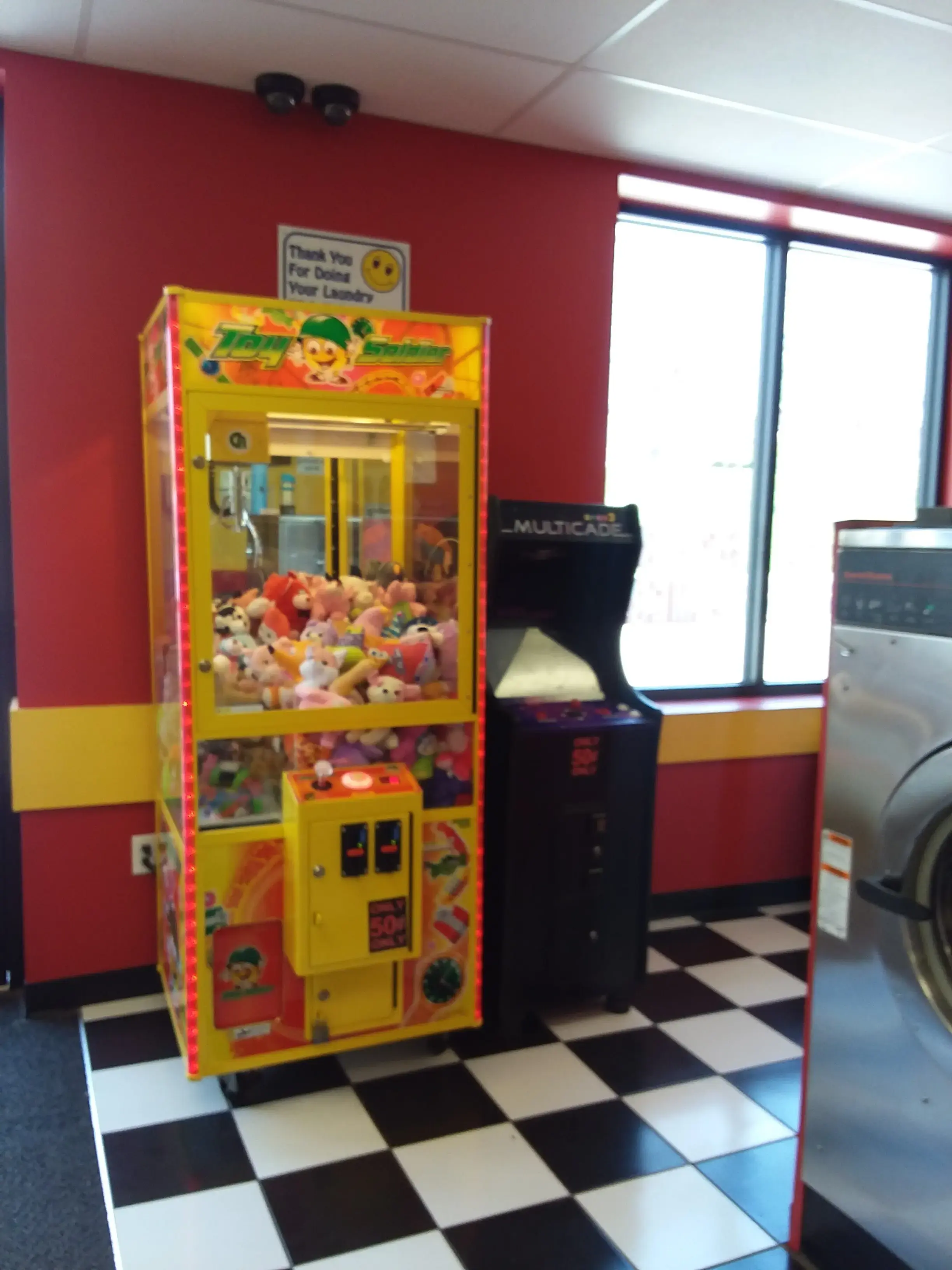 Lost Sock Coin Laundry - Lebanon thumbnail 12