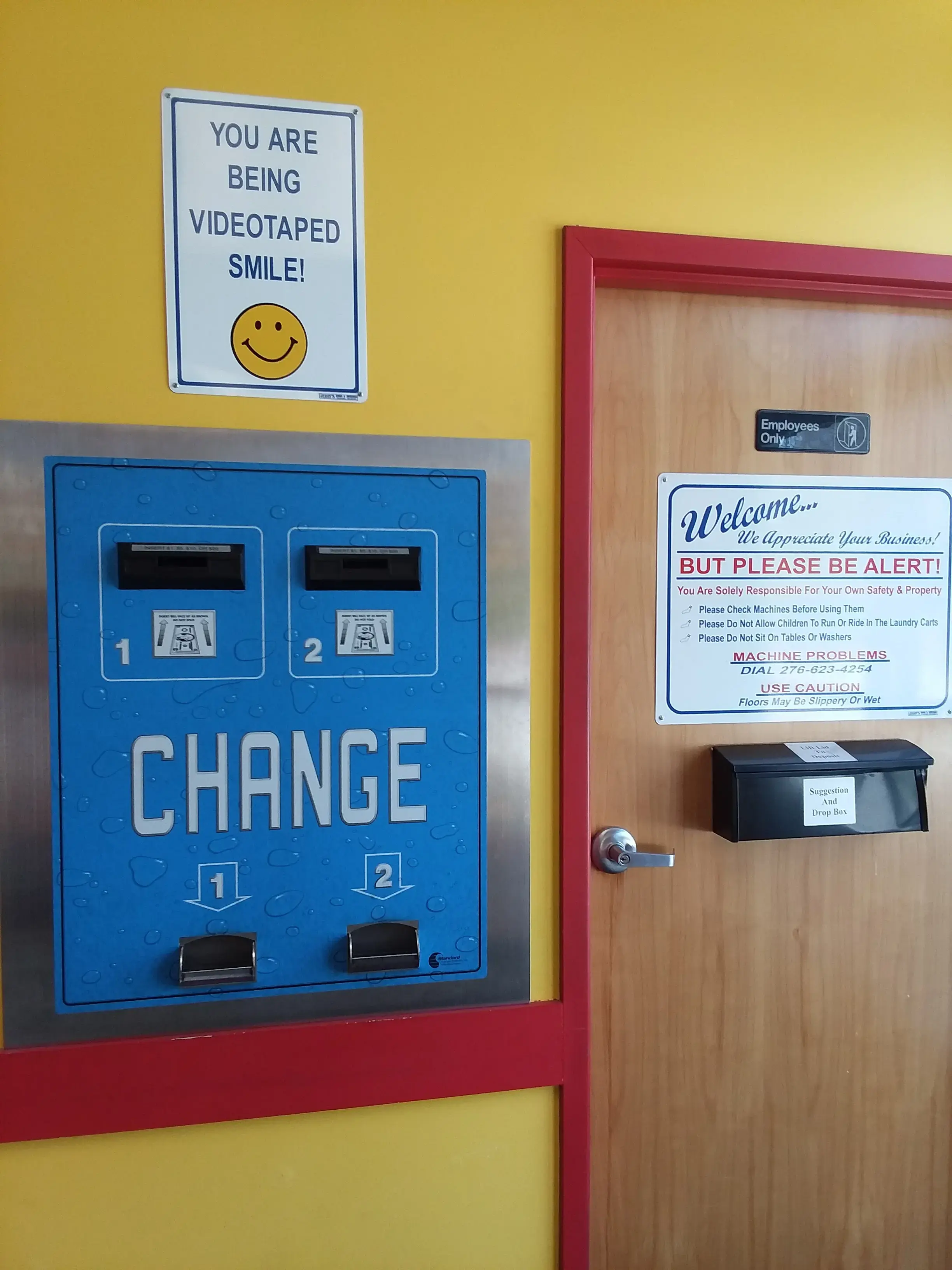 Lost Sock Coin Laundry - Lebanon - Image 4