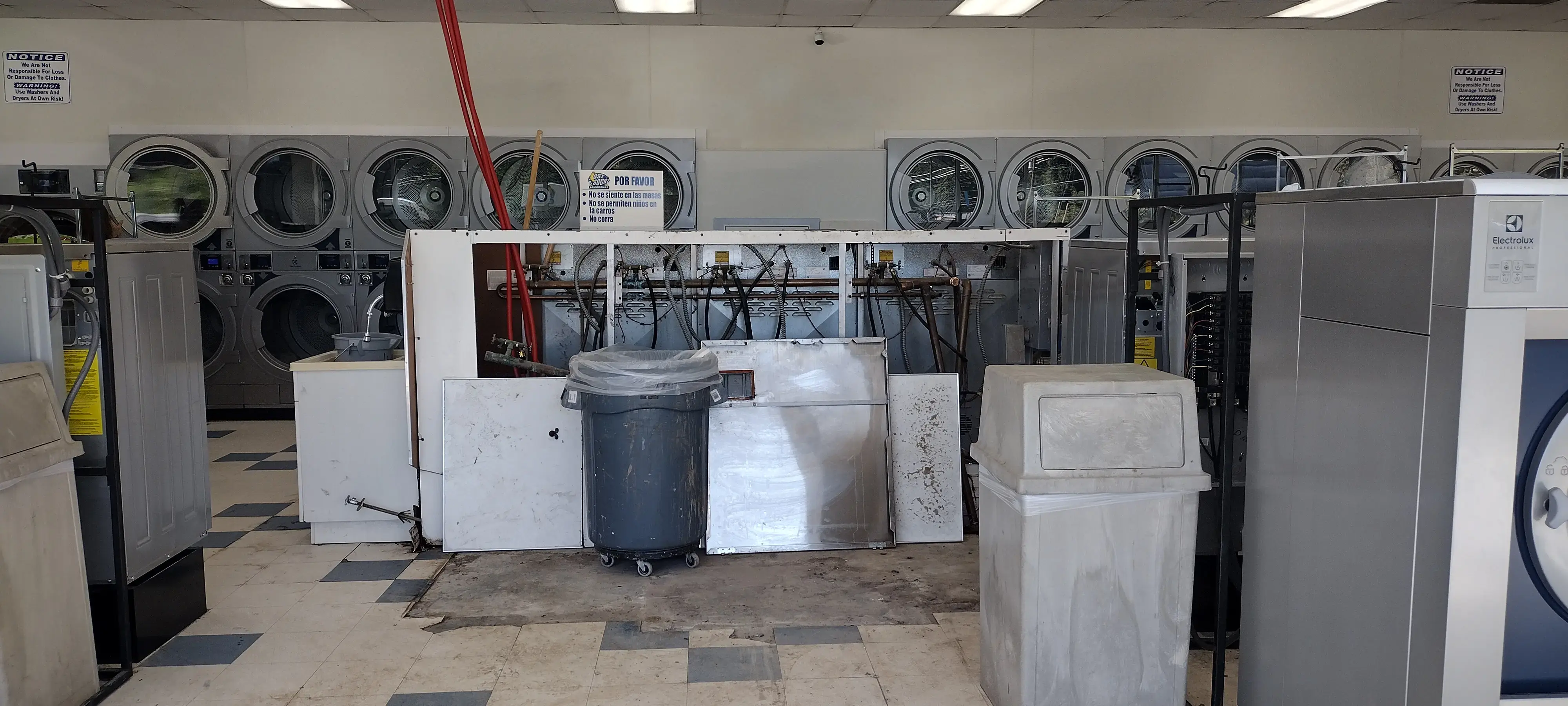 Lost Sock Laundromat - Image 9
