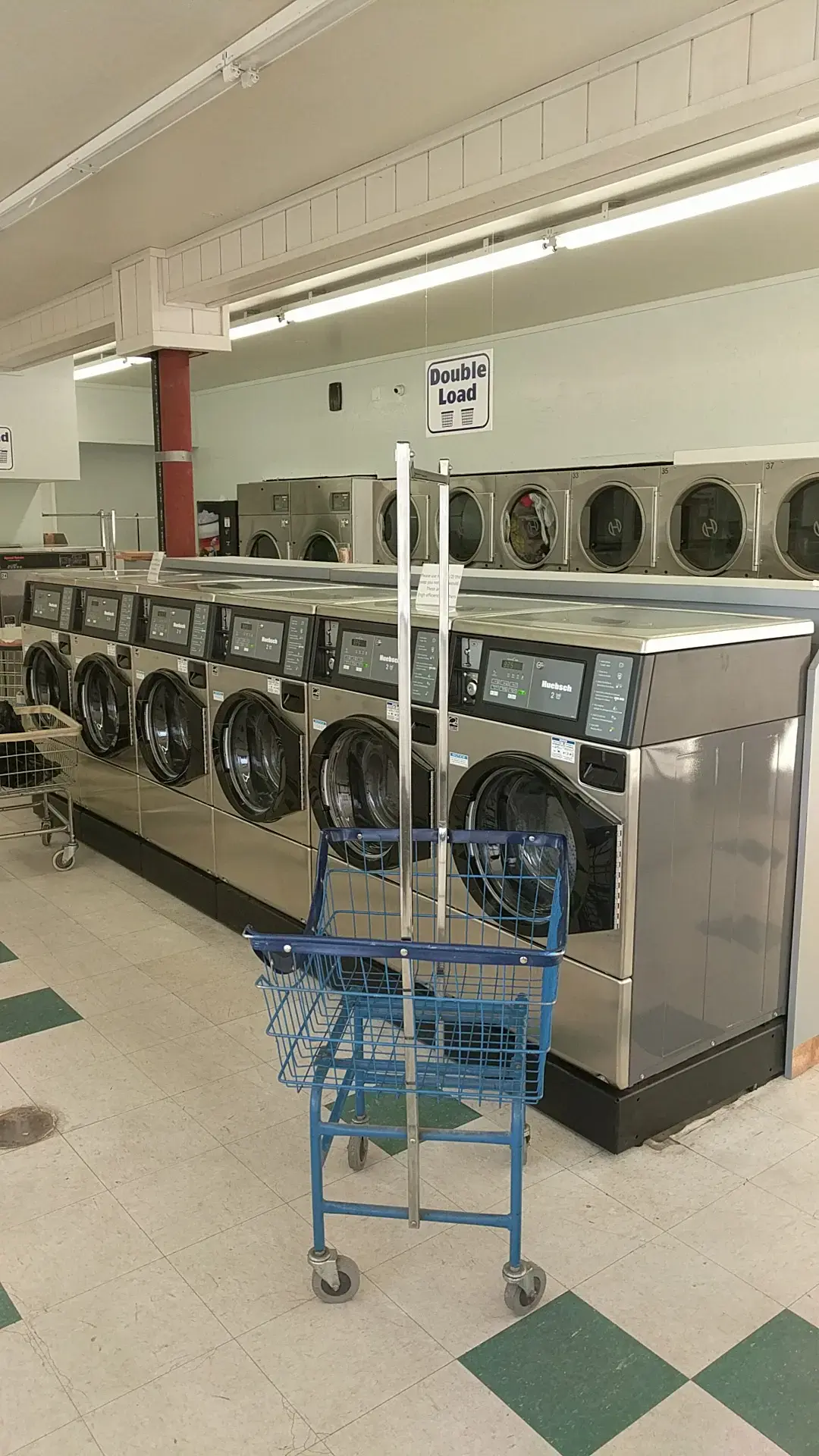 Lost Sock Laundromat - Image 8