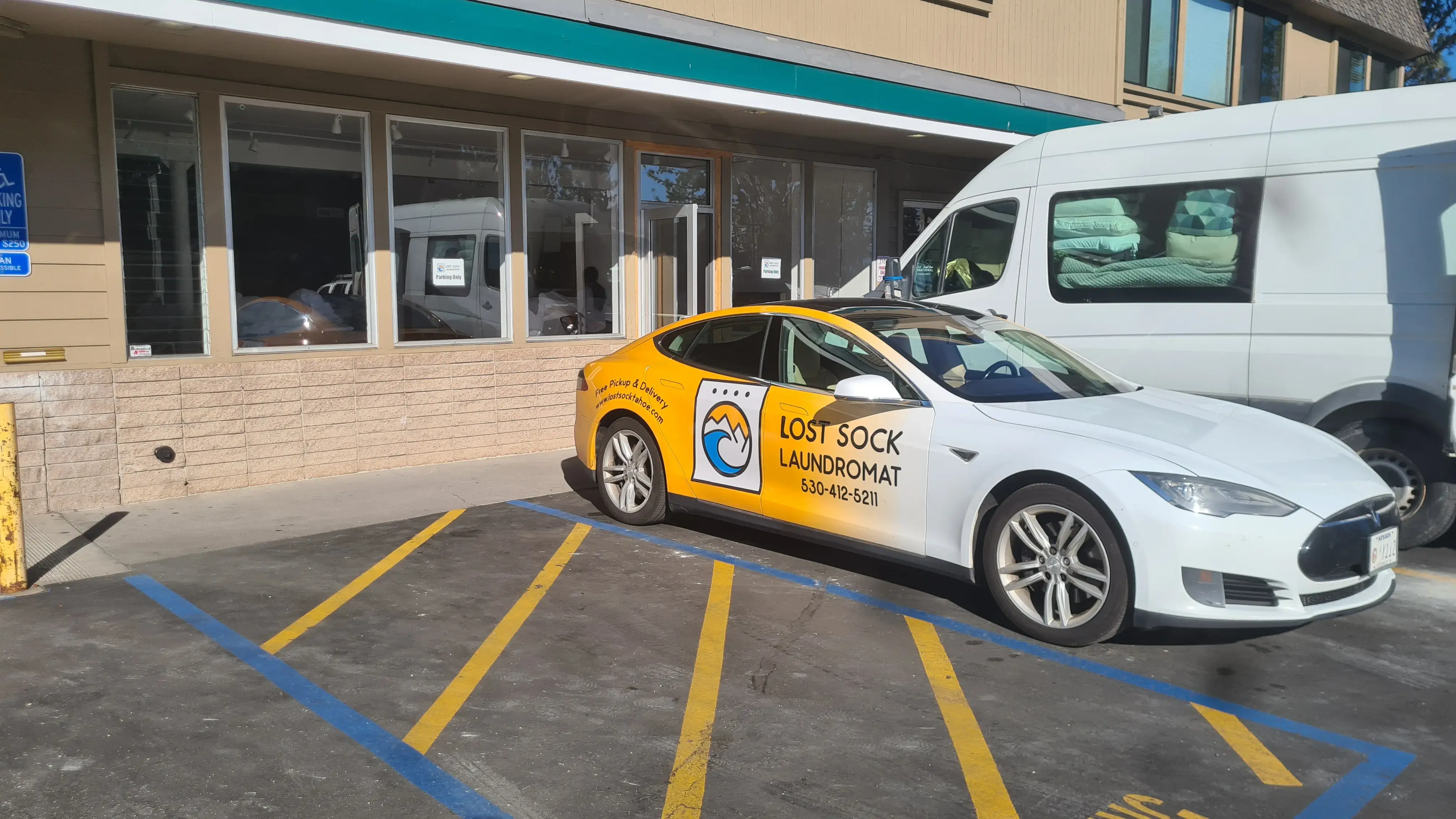 Lost Sock Laundromat thumbnail 5