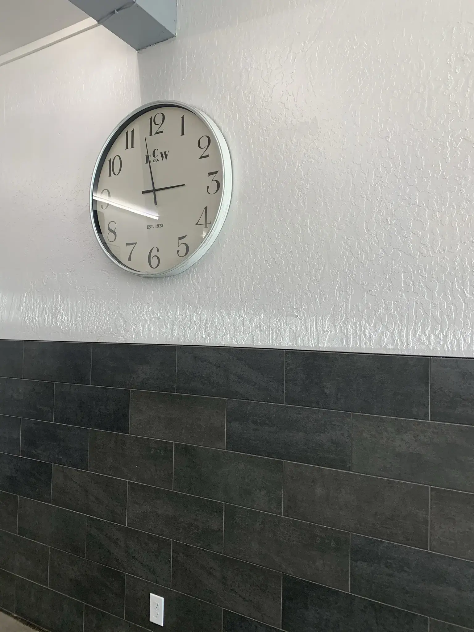 Lost Sock Laundromat - Image 6