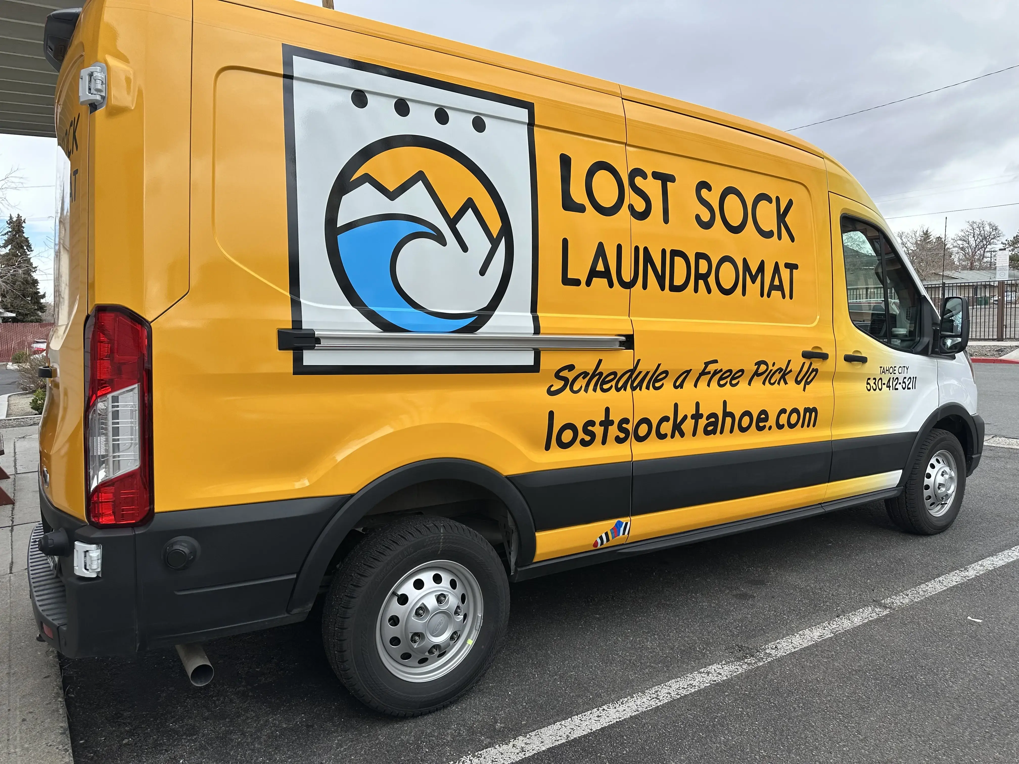 Lost Sock Laundromat - Image 3