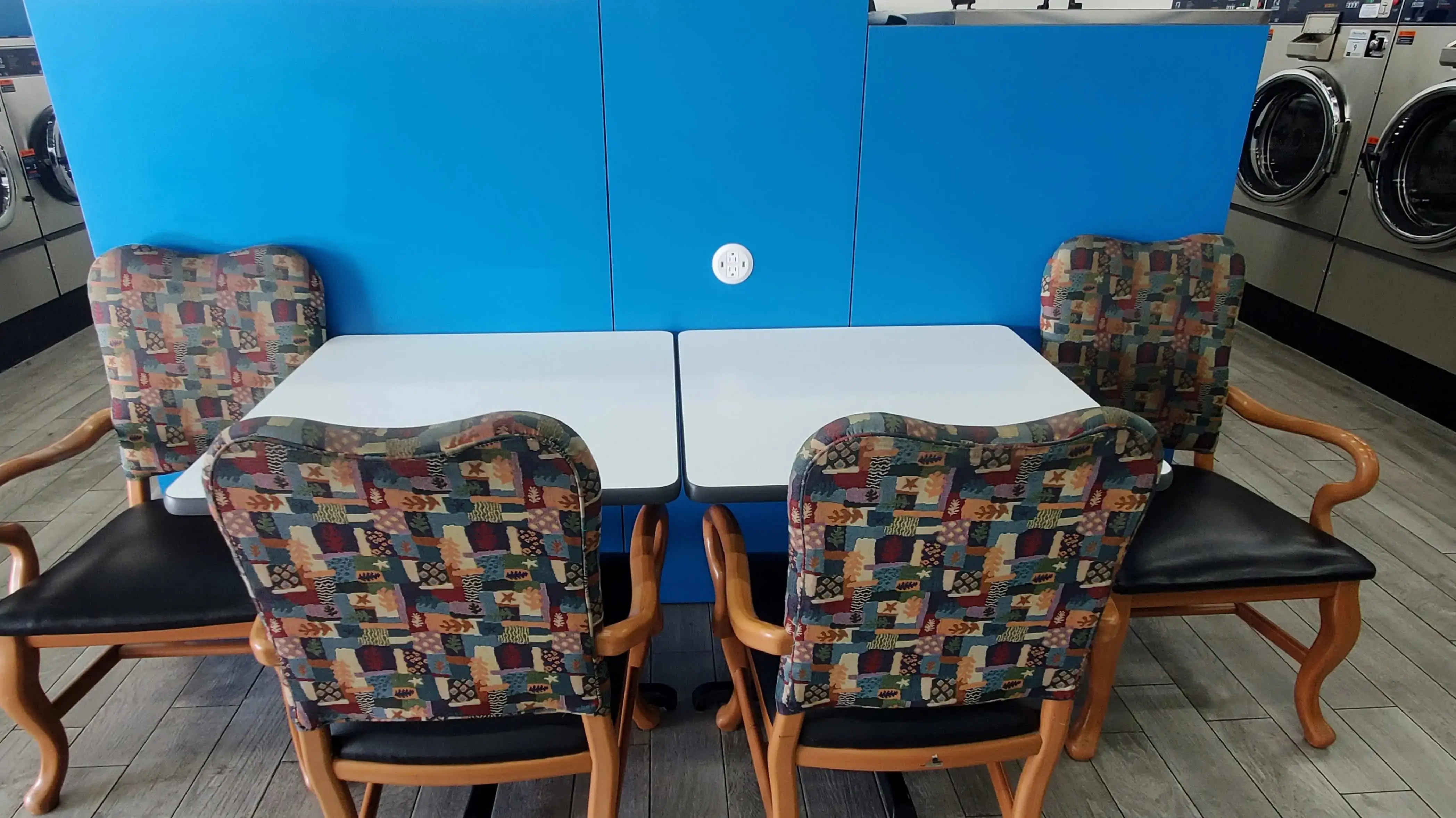 LOST SOCK LAUNDRY - Image 9