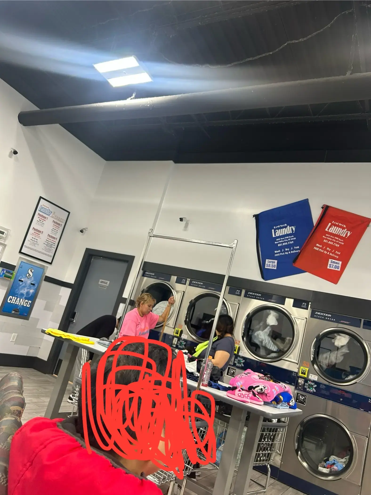 LOST SOCK LAUNDRY - Image 5