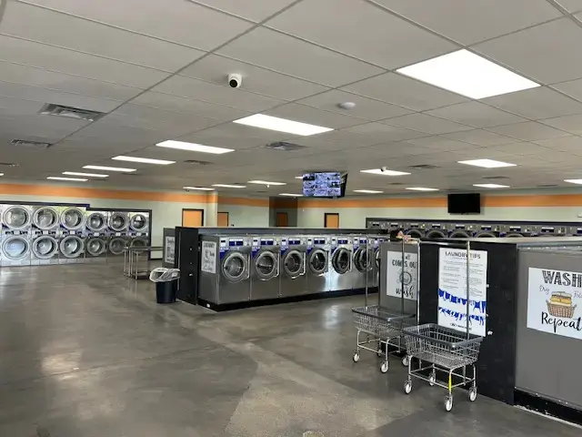 Lotus Coin Laundry thumbnail 7