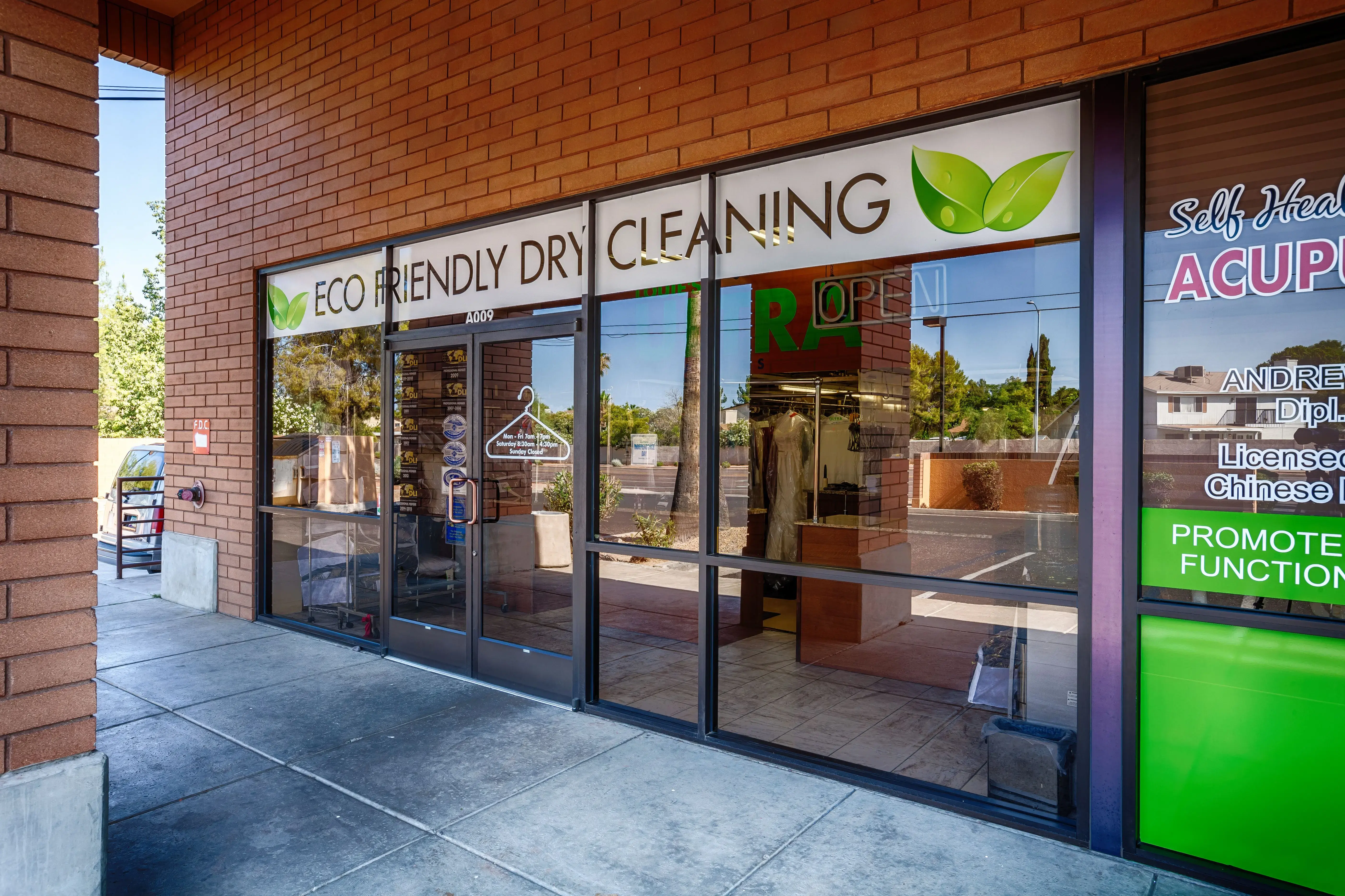 Louie's Ultra Cleaners - Image 4