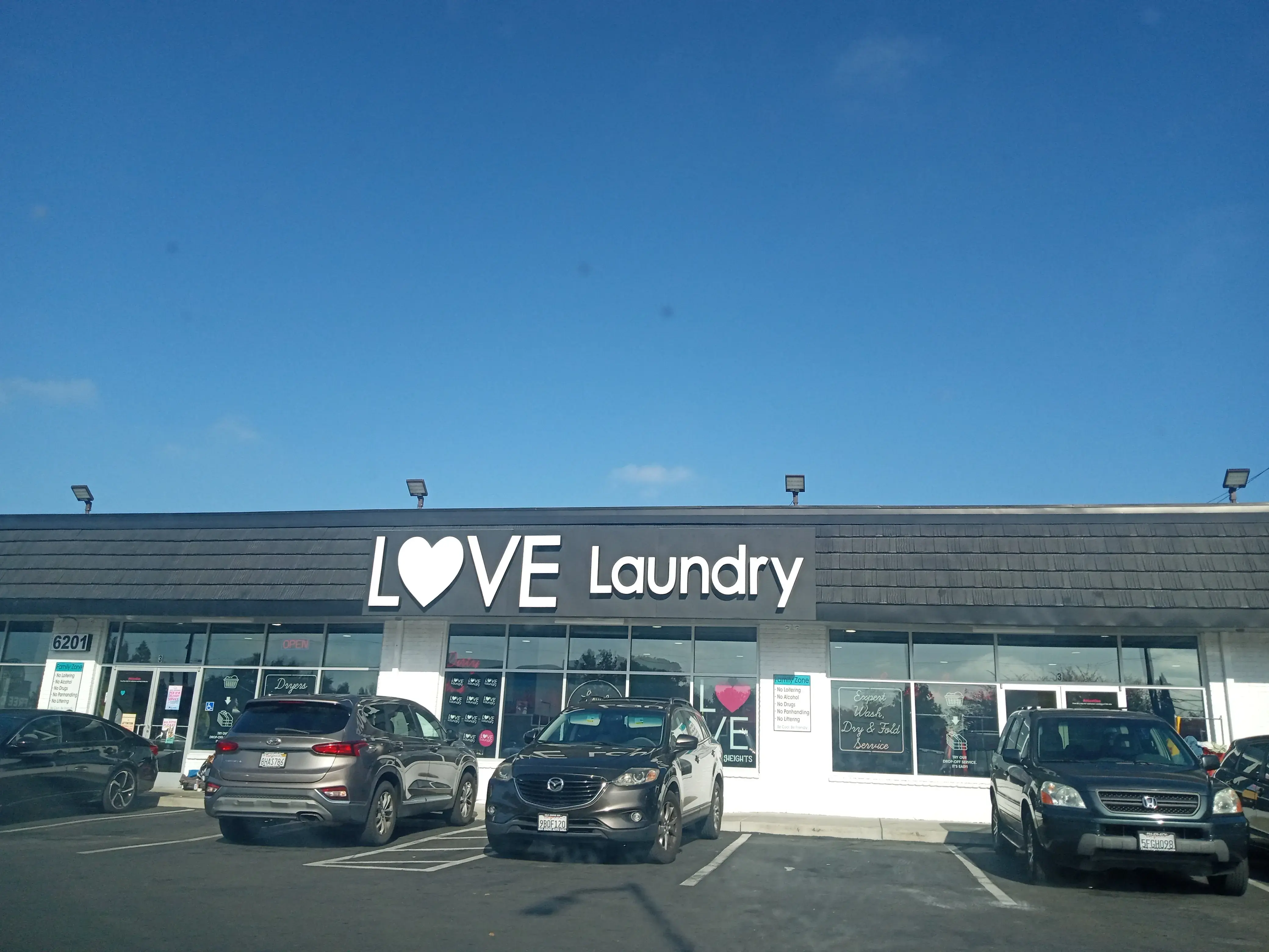 Love Laundry Citrus Heights - Image 4