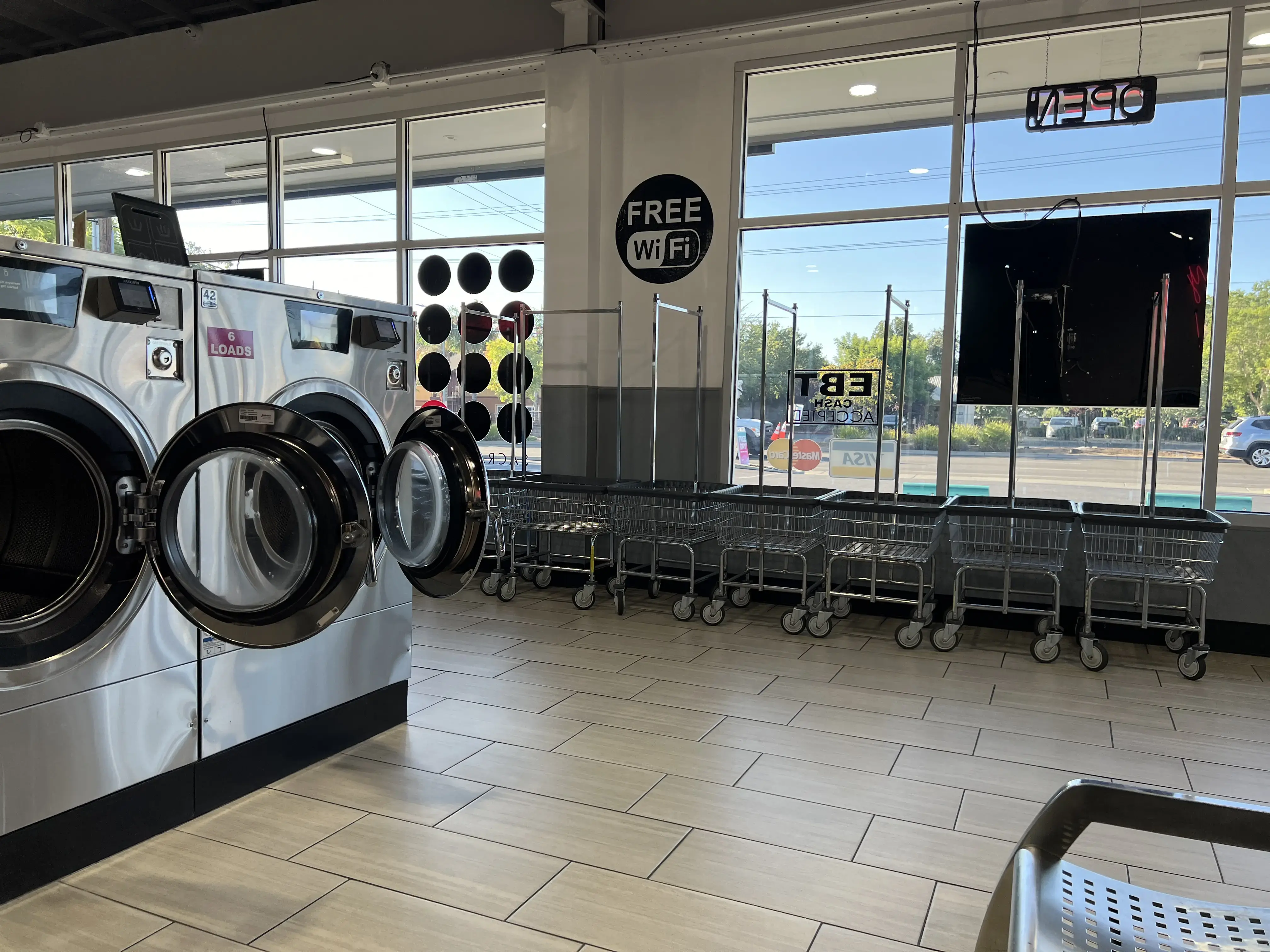 Love Laundry Citrus Heights - Image 3