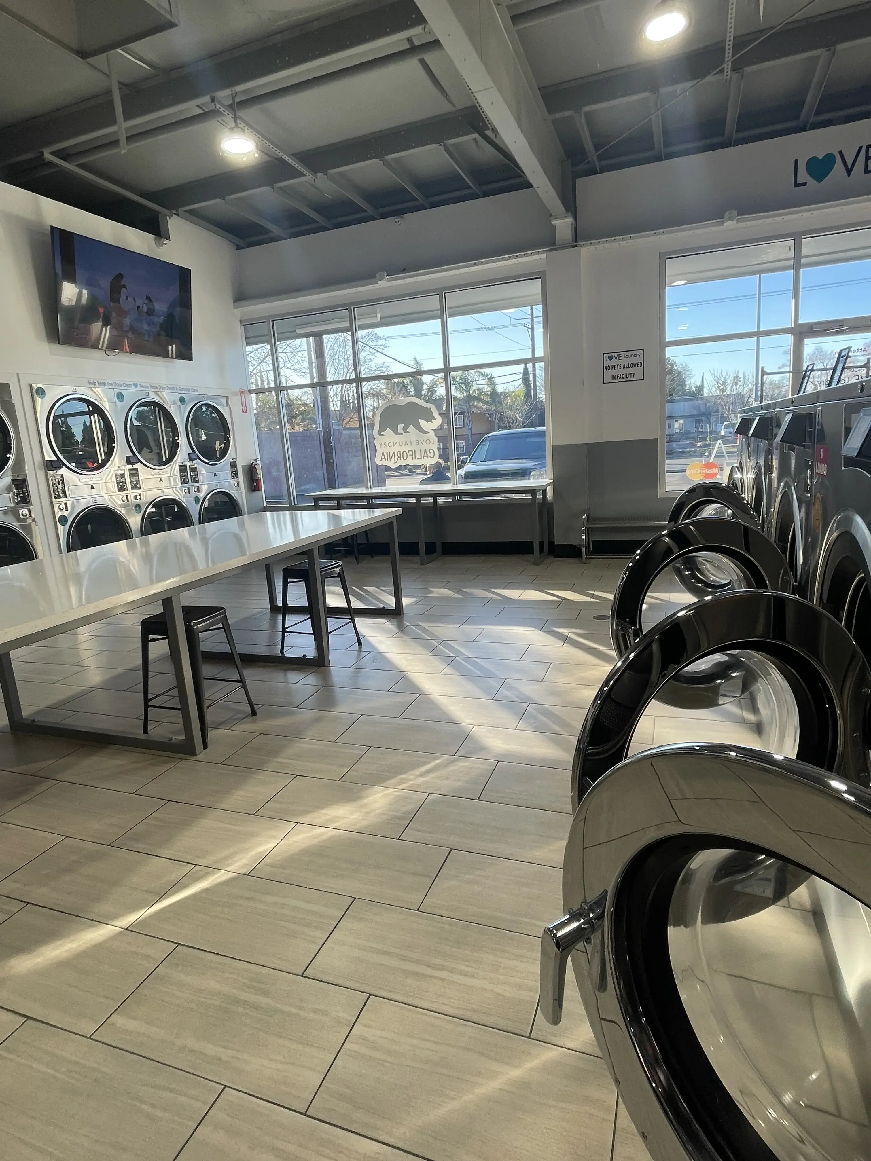 Love Laundry Citrus Heights - Image 12