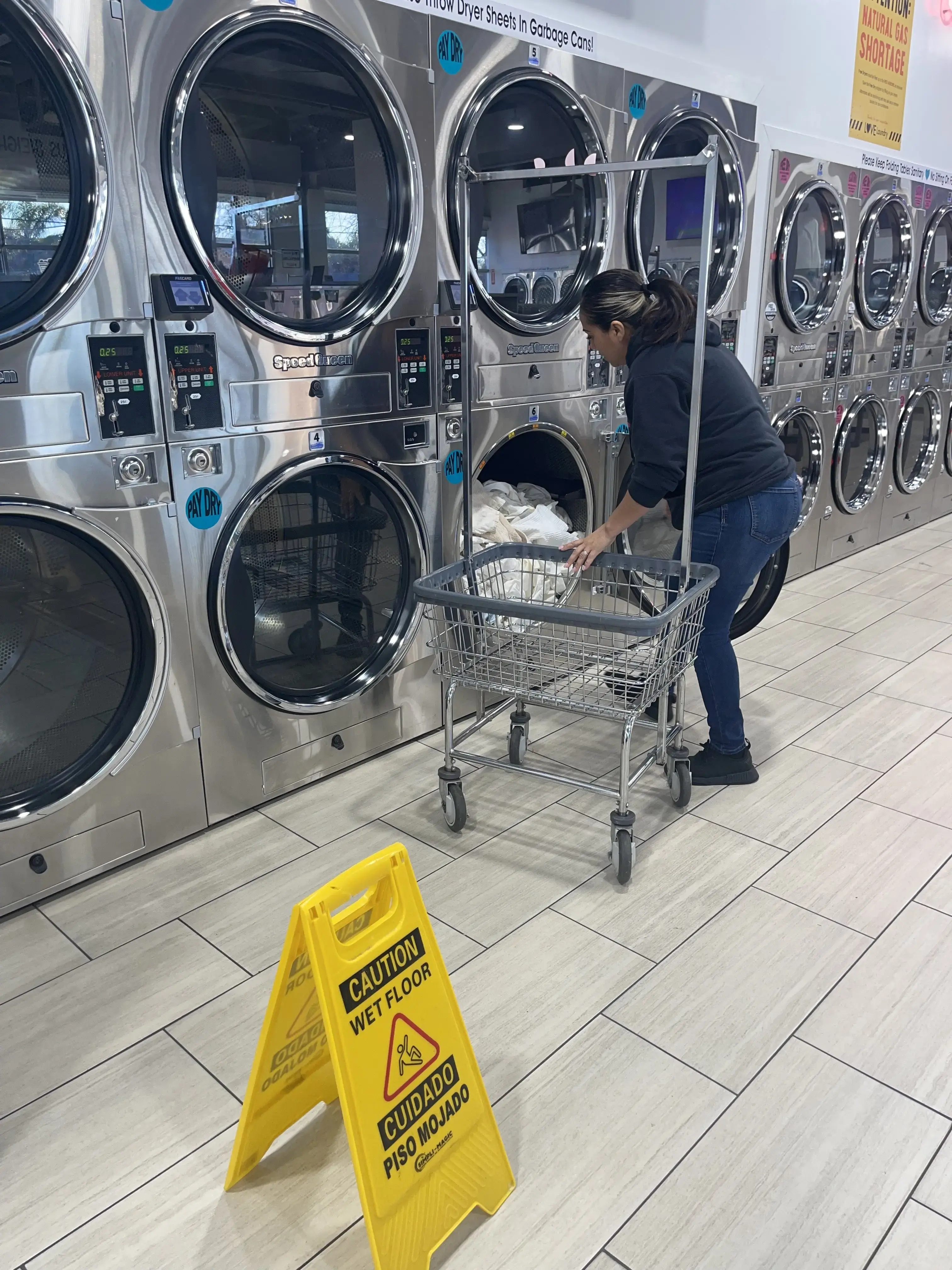Love Laundry Citrus Heights - Image 9