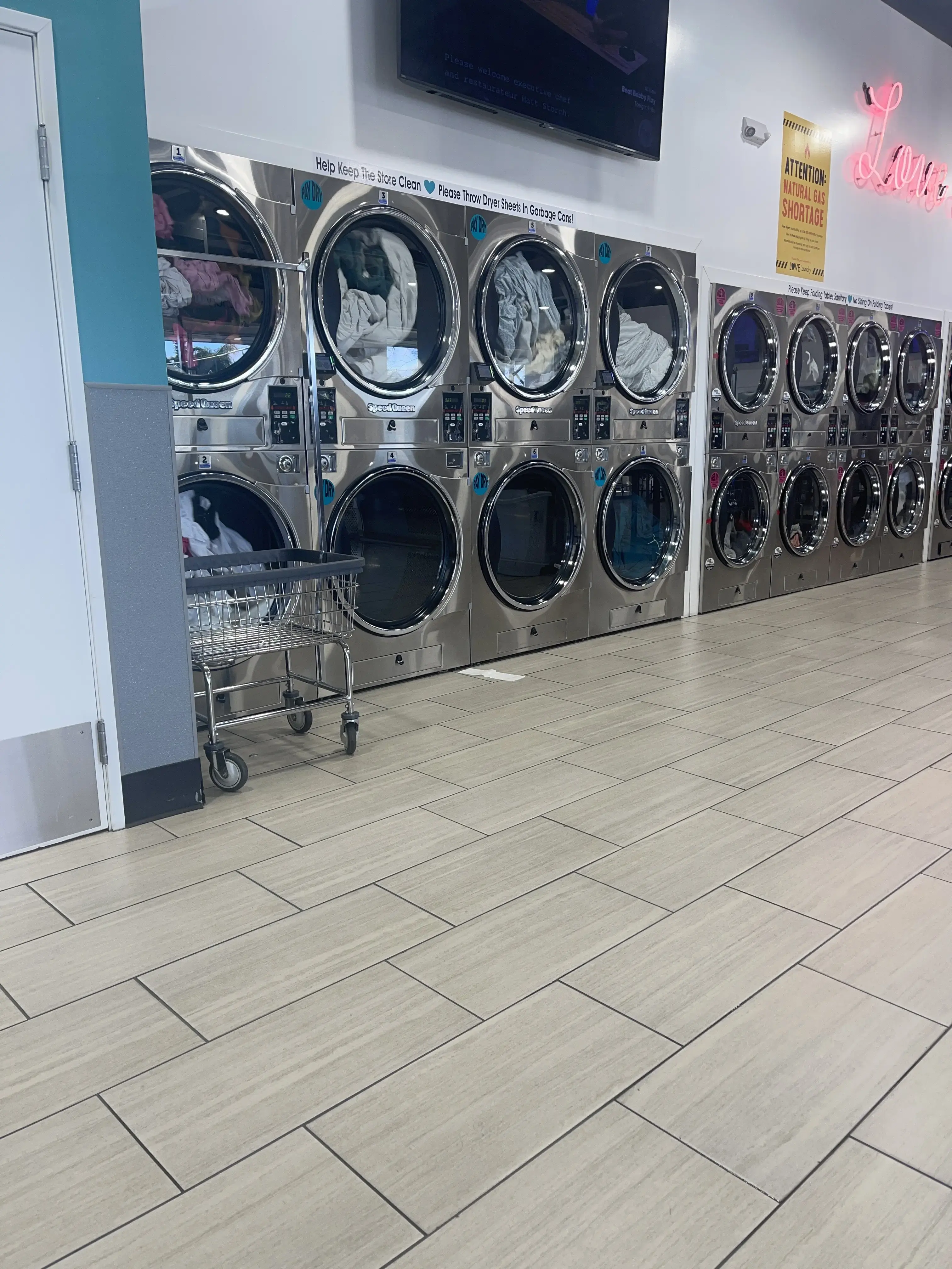 Love Laundry Citrus Heights thumbnail 18