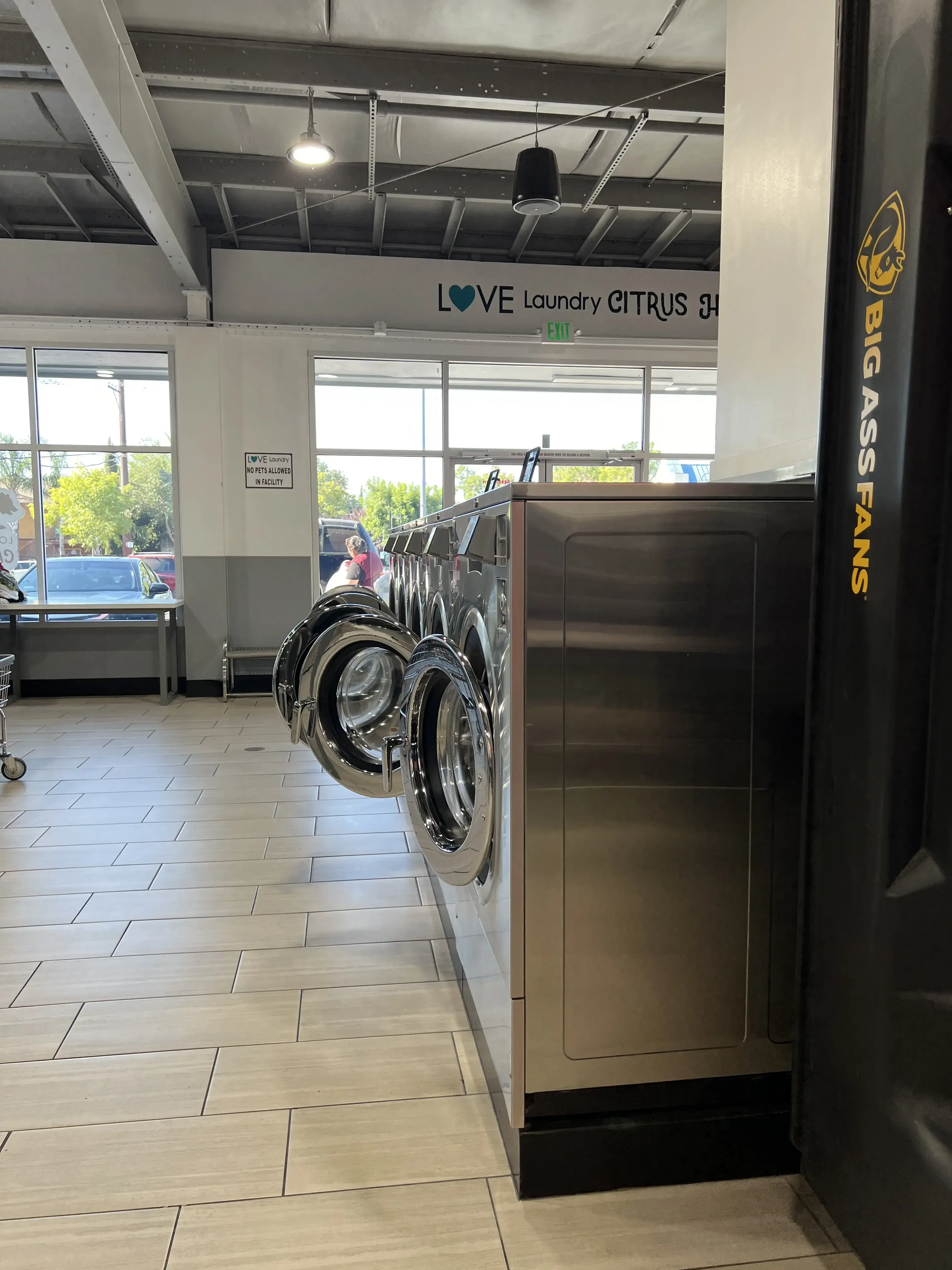 Love Laundry Citrus Heights - Image 15