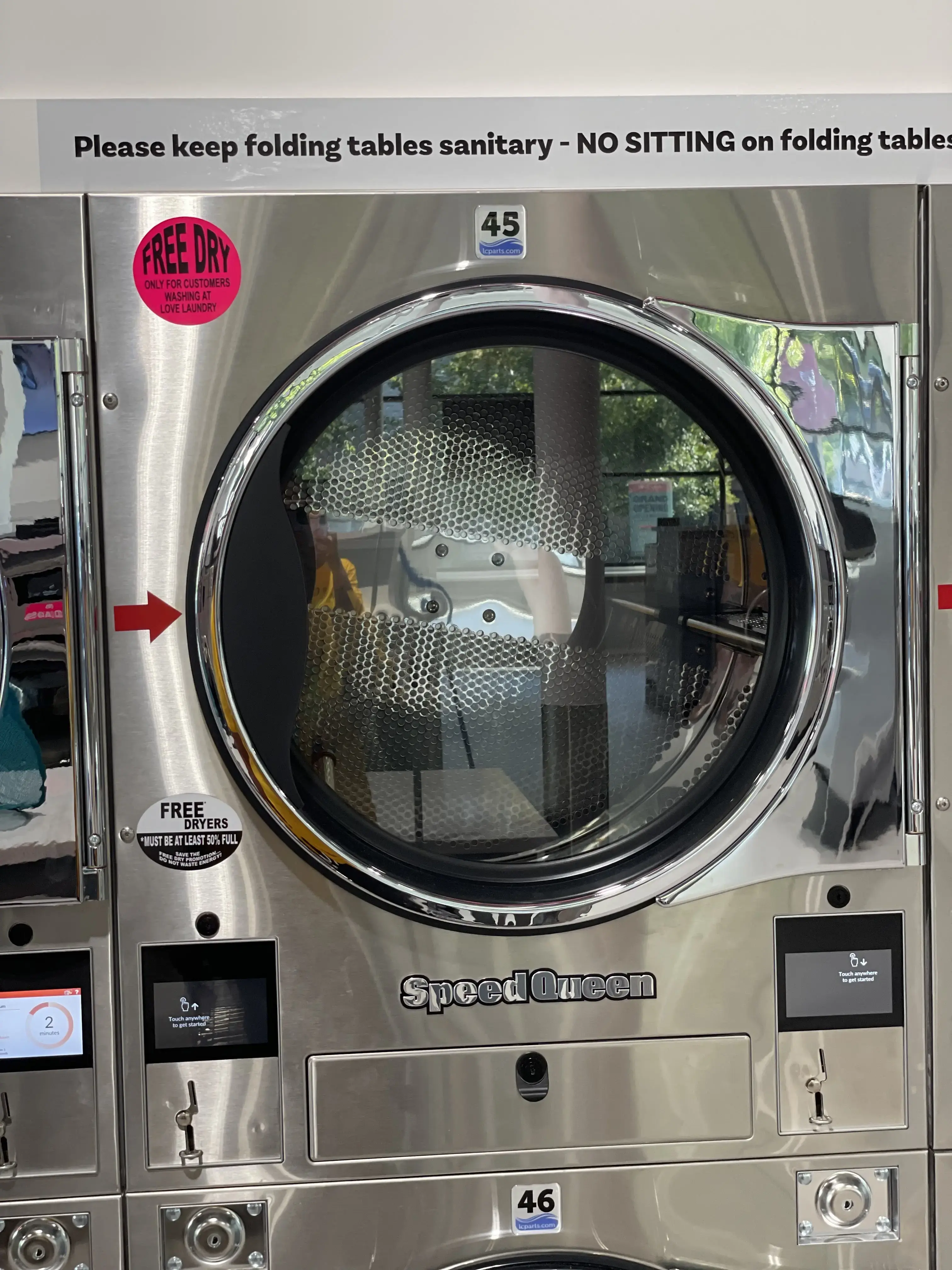 Love Laundry Downtown - Image 16