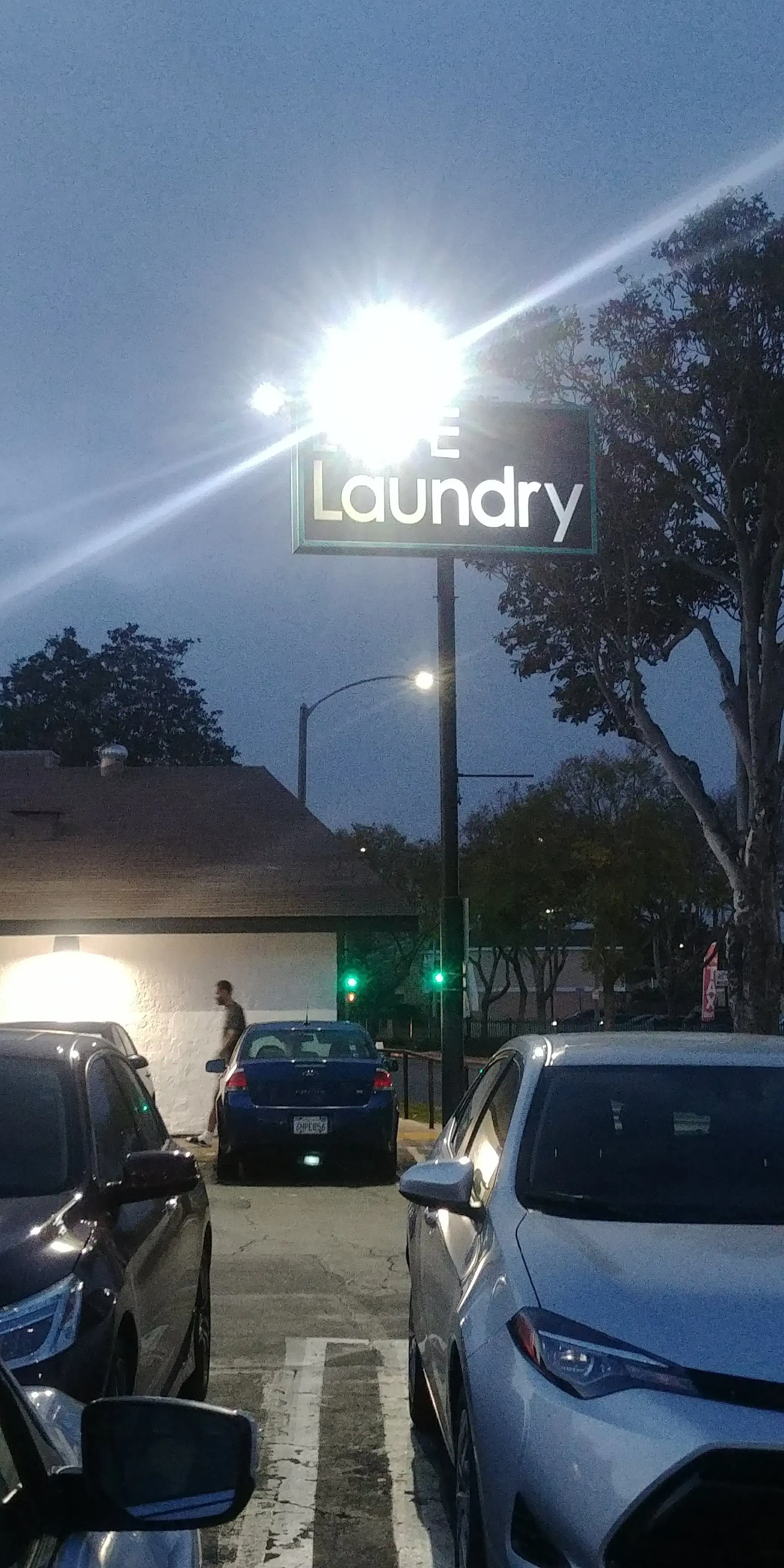 Love Laundry Long Beach - Image 12