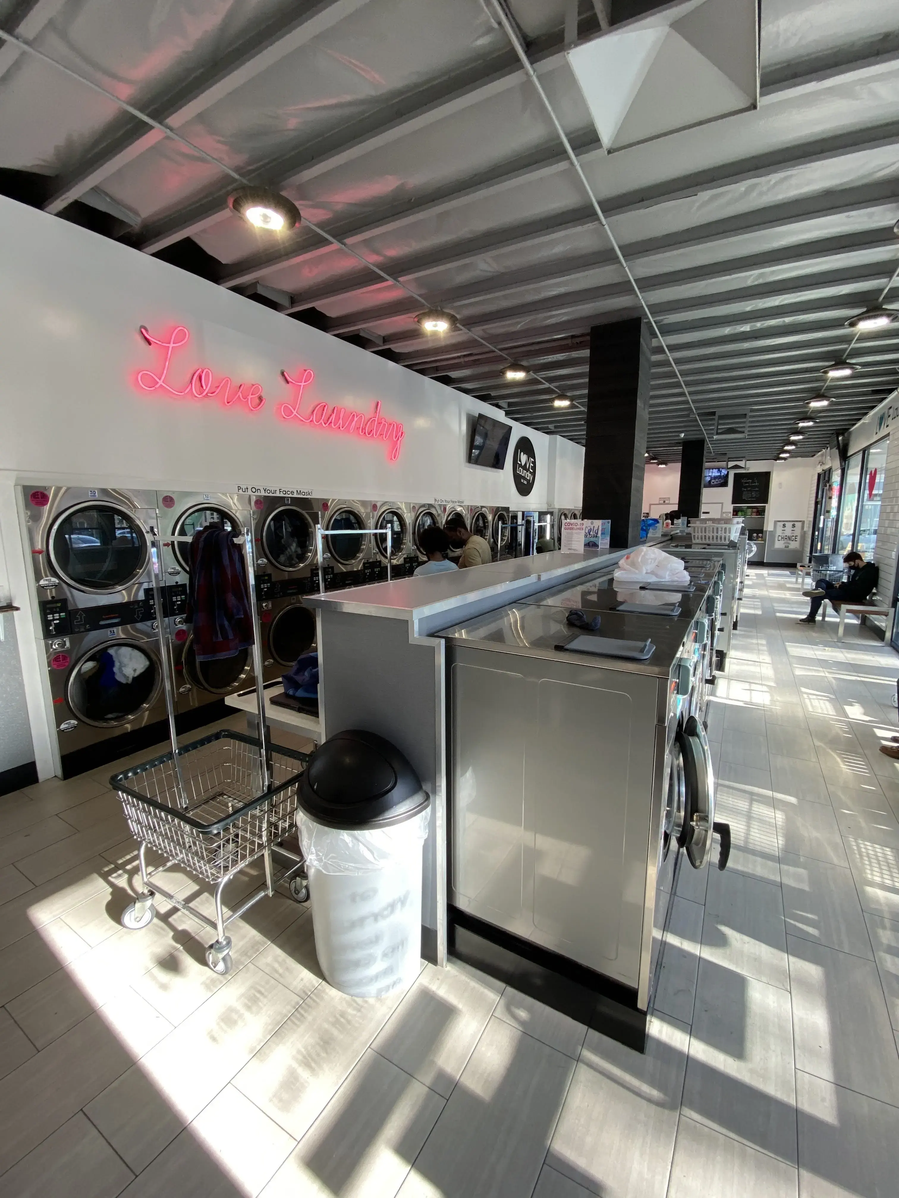 Love Laundry Midtown - Image 12