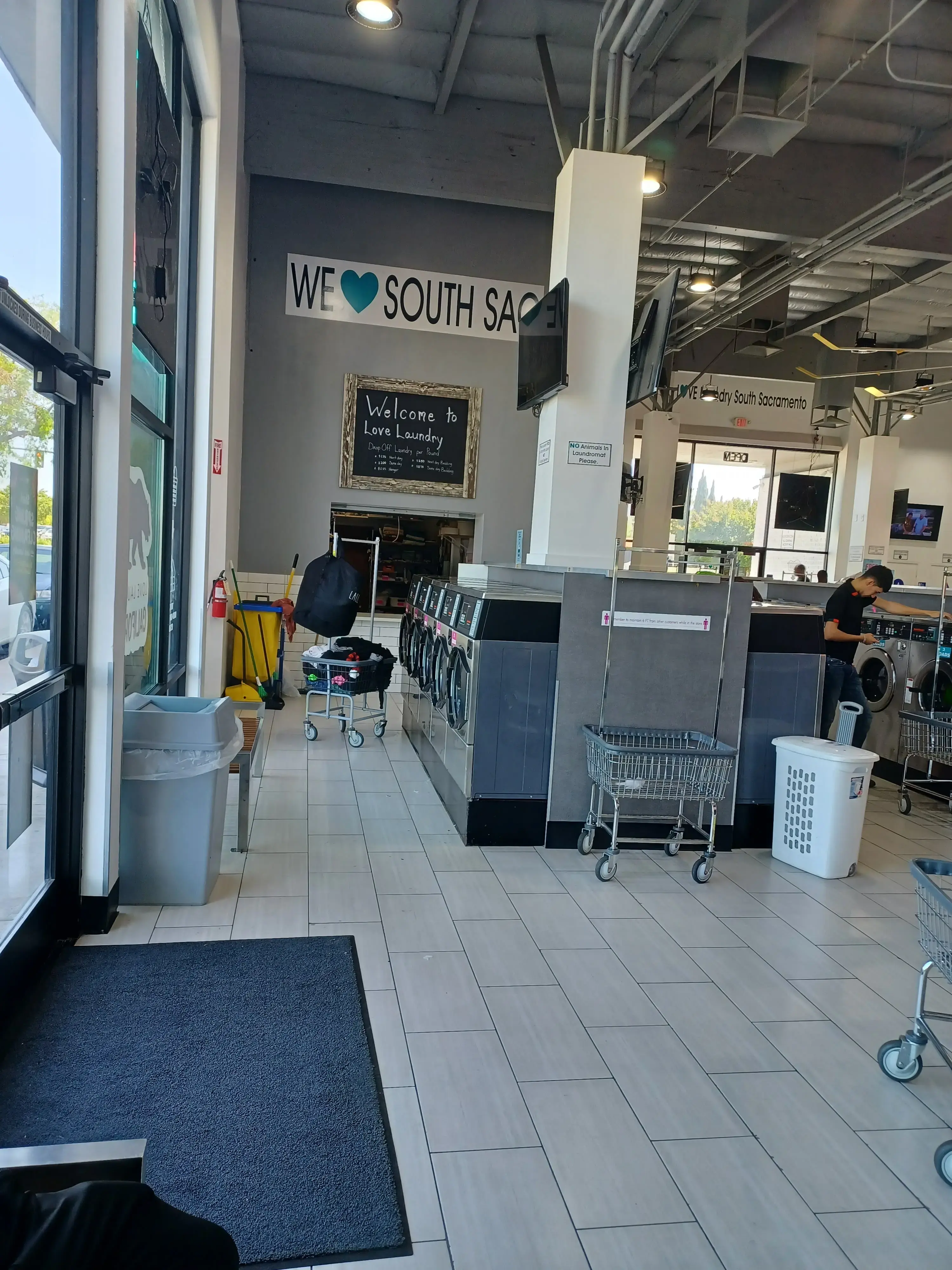 Love Laundry South Sacramento - Image 16