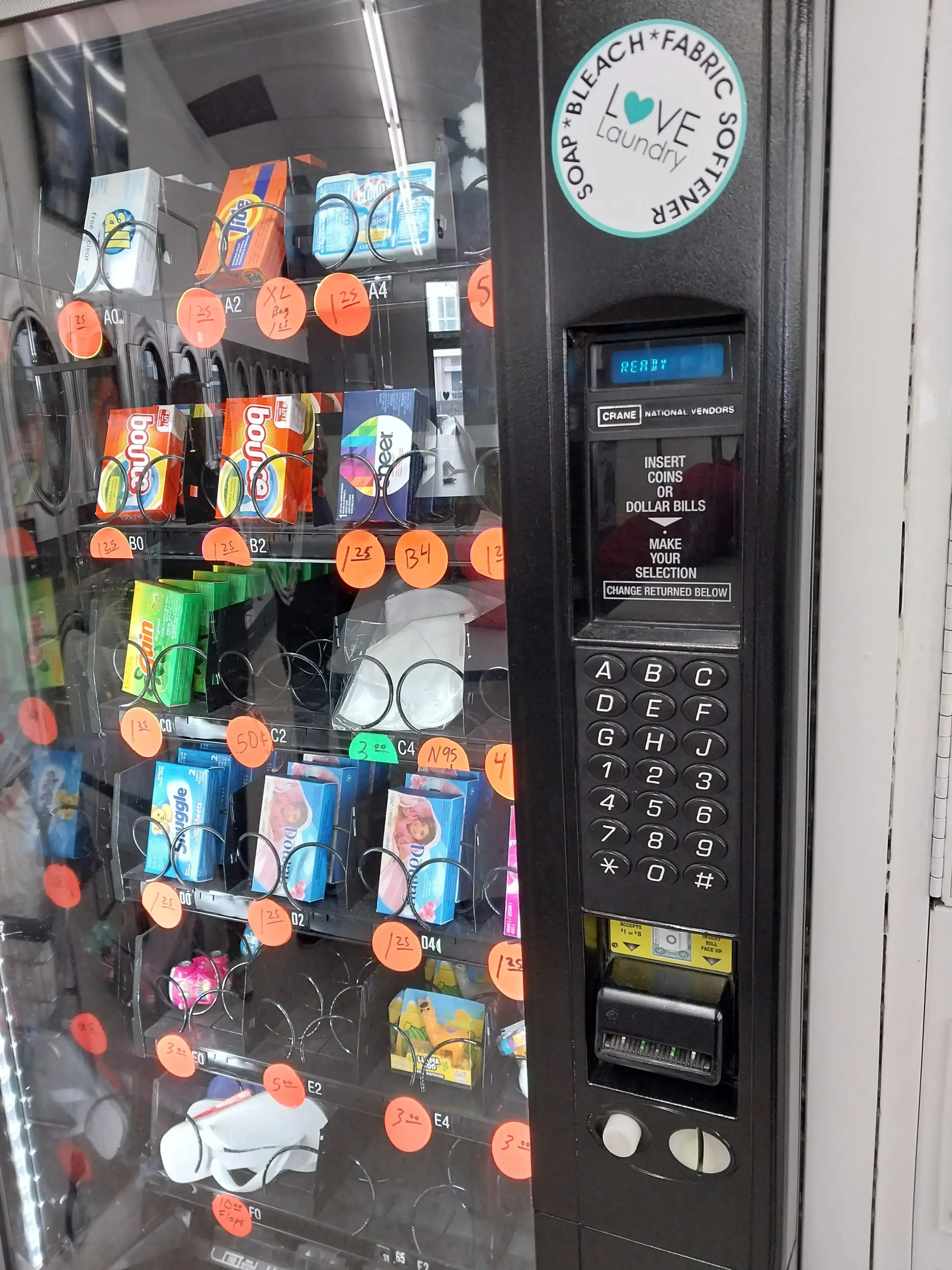 Love Laundry W Pico, LA thumbnail 11