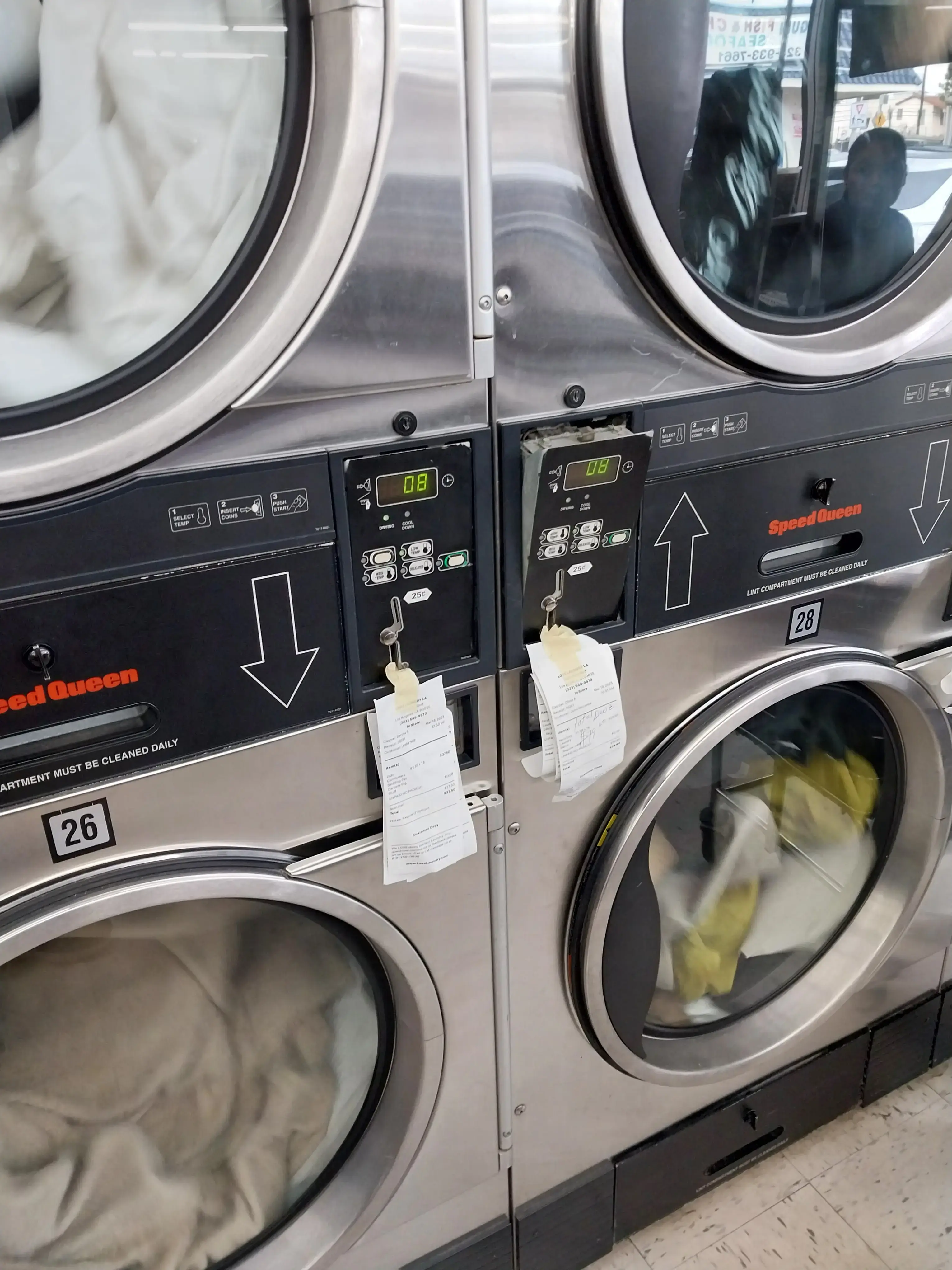 Love Laundry W Pico, LA thumbnail 4