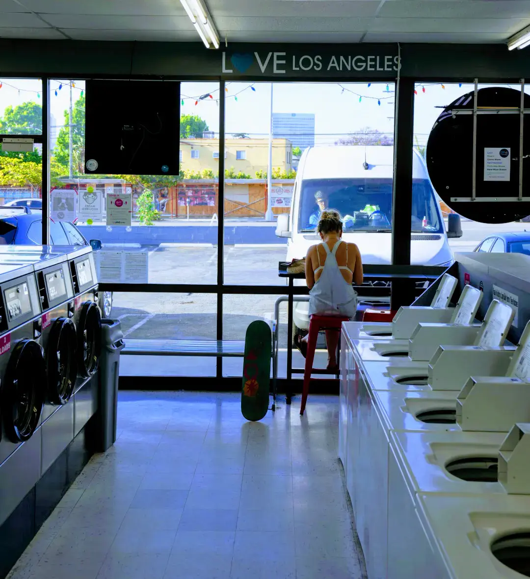 Love Laundry W Pico, LA - Image 8