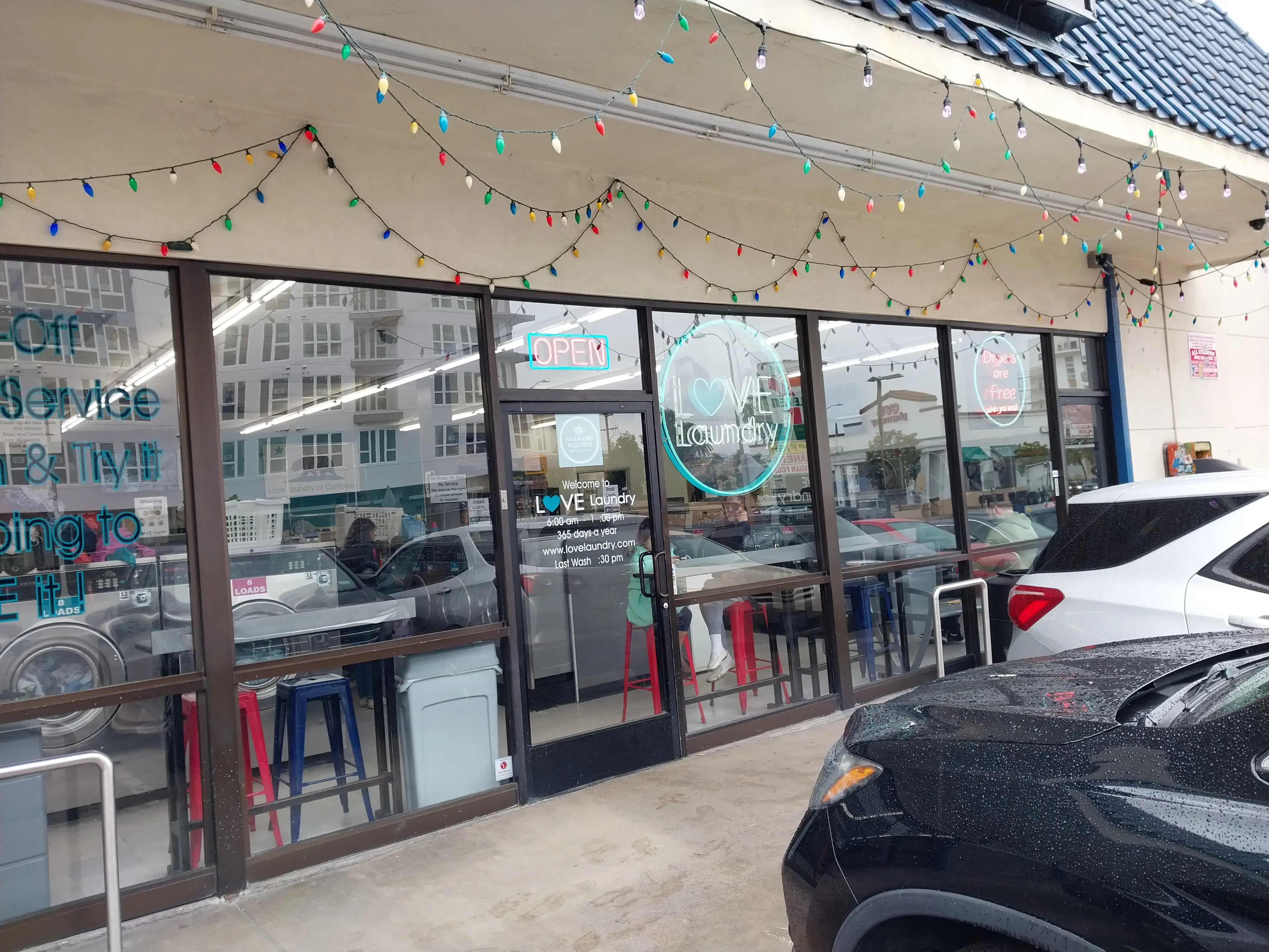 Love Laundry W Pico, LA - Image 7
