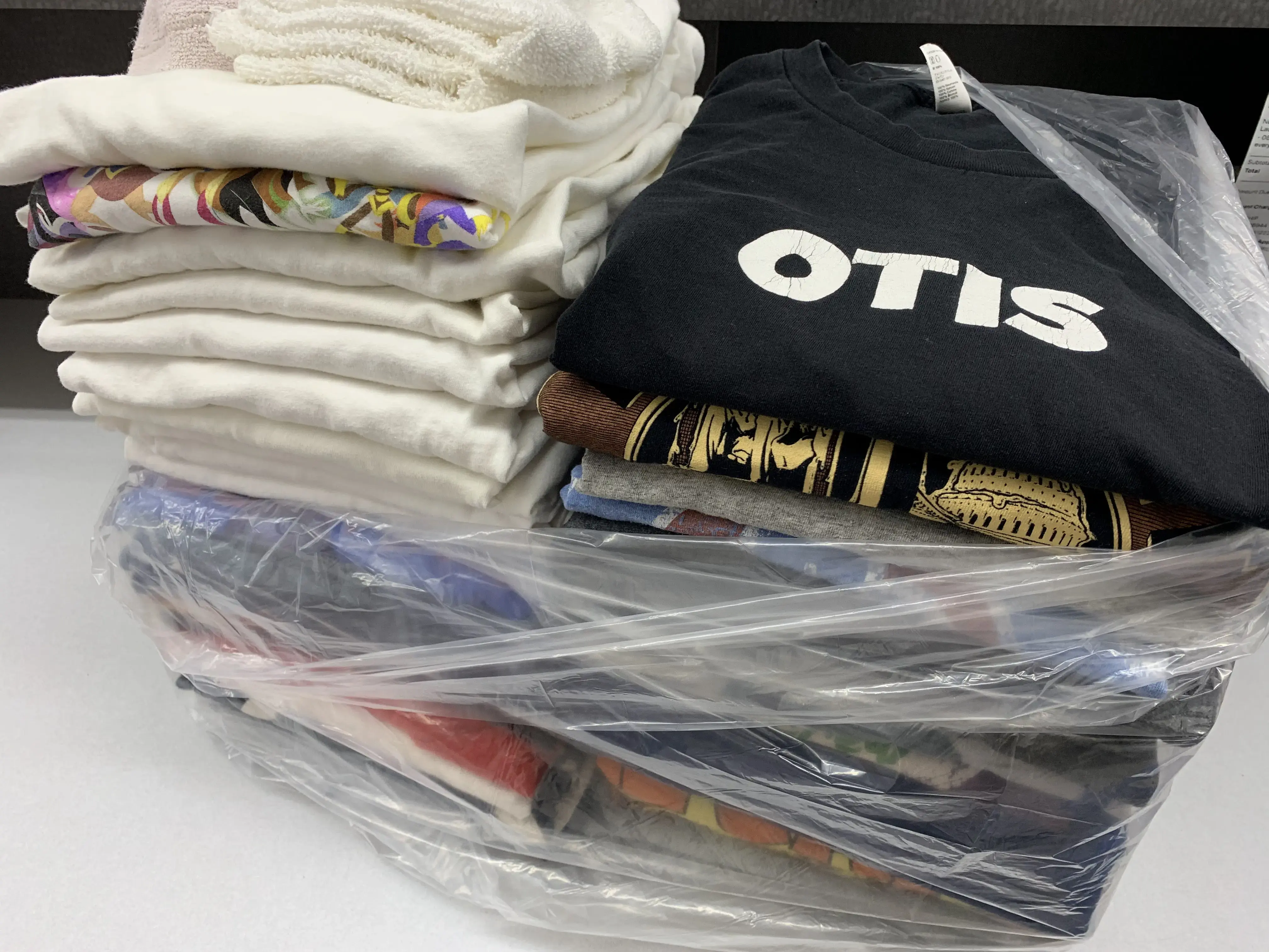 Love Laundry W Pico, LA - Image 5