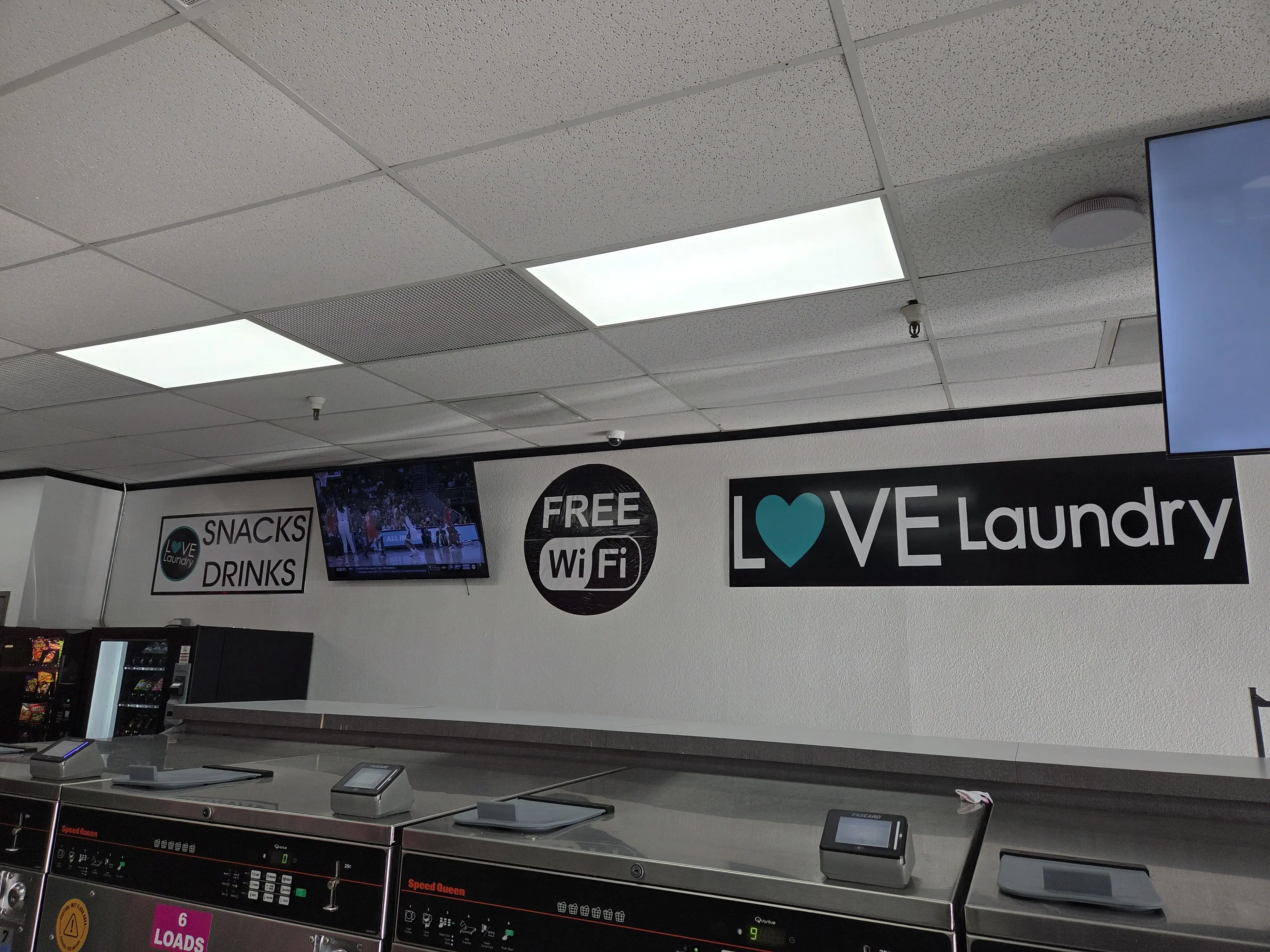 Love Laundry West Sacramento thumbnail 17