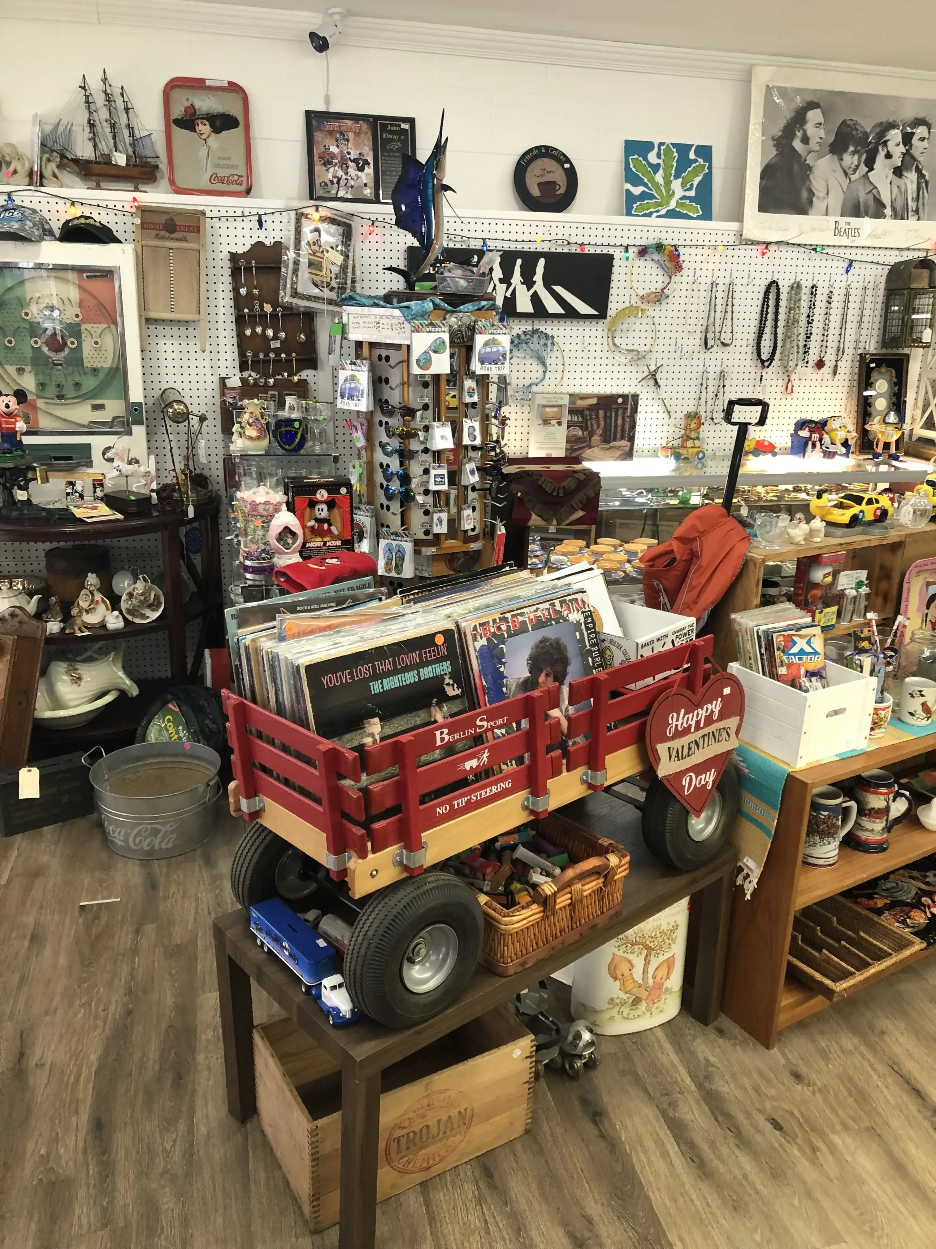 Loveland Shop n Wash thumbnail 7