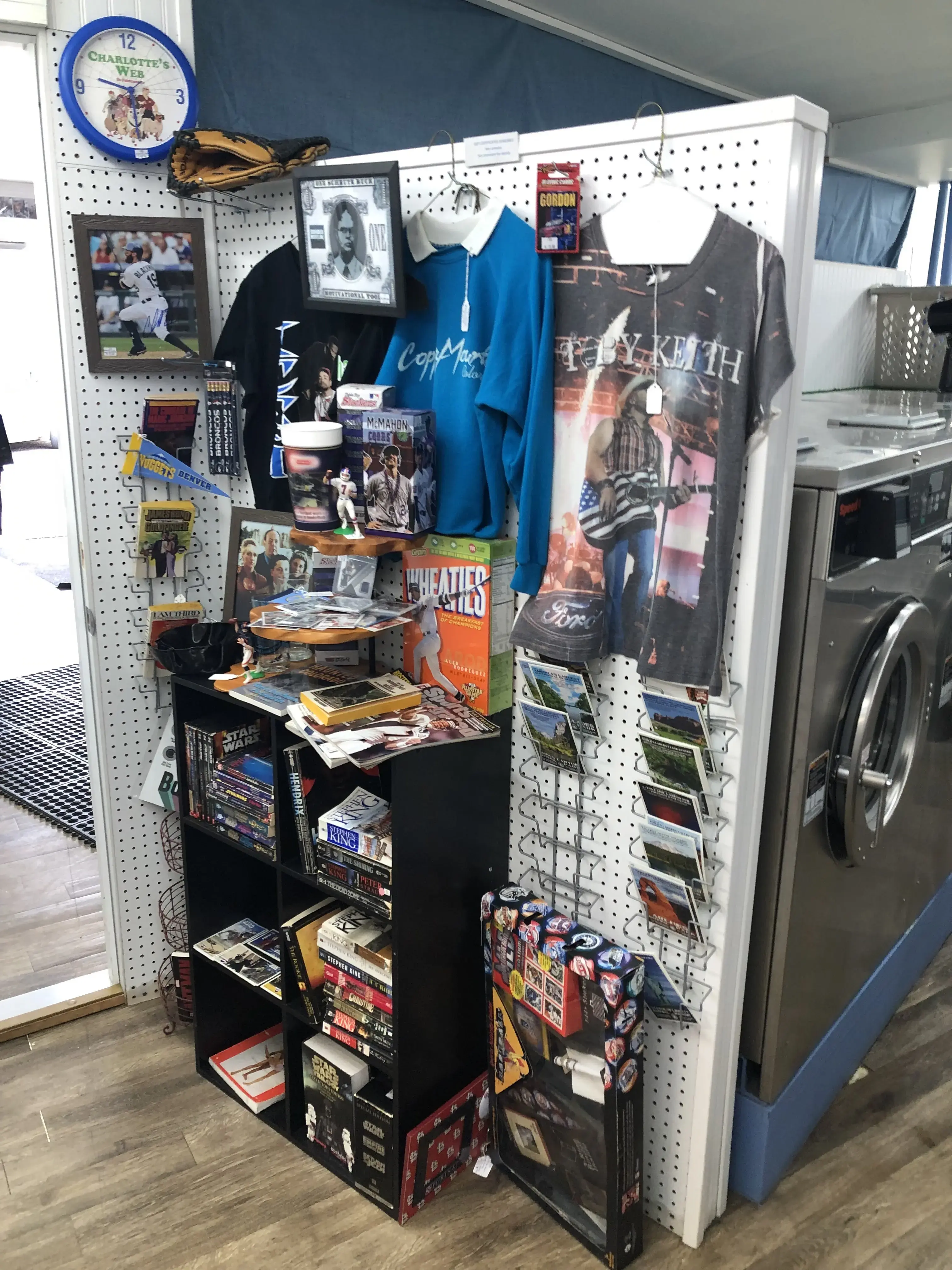 Loveland Shop n Wash thumbnail 13